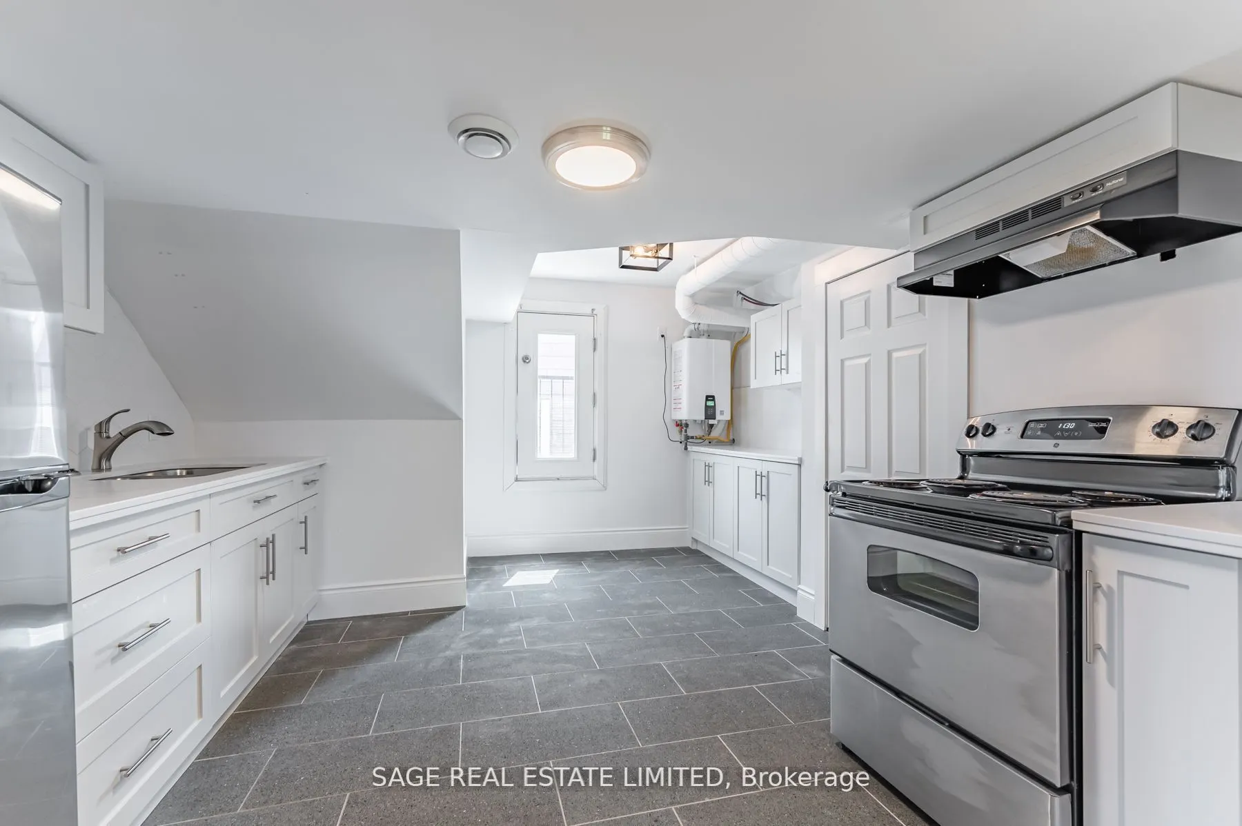 459 Aberdeen Avenue, #3rd