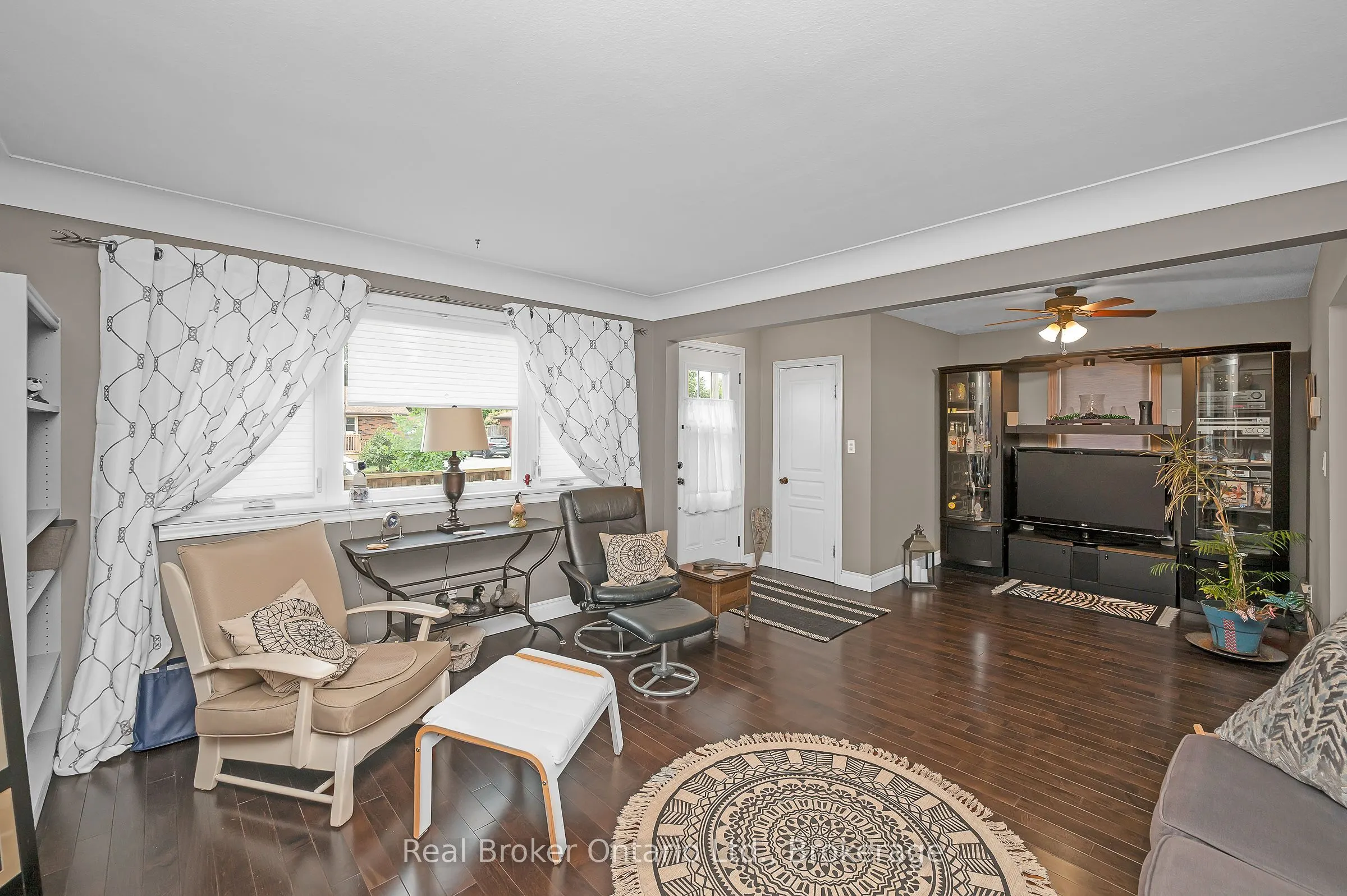2 Cherry Avenue