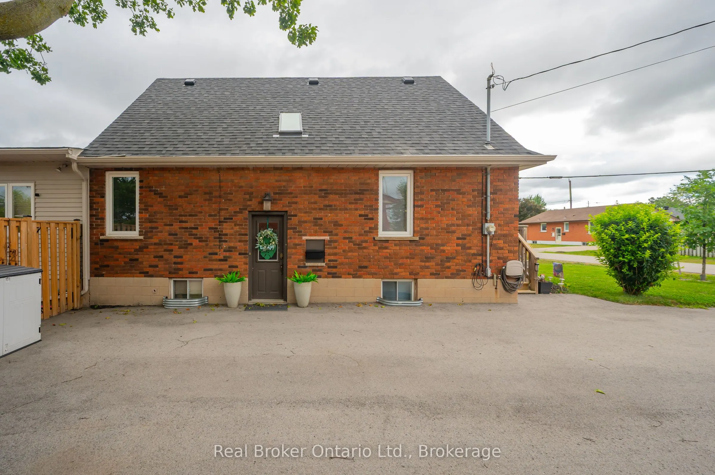 2 Cherry Avenue