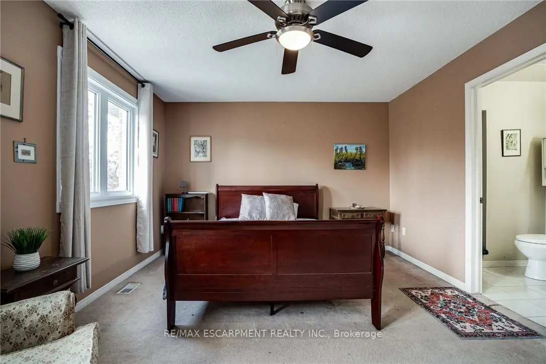 1809 Upper Wentworth Street, #11
