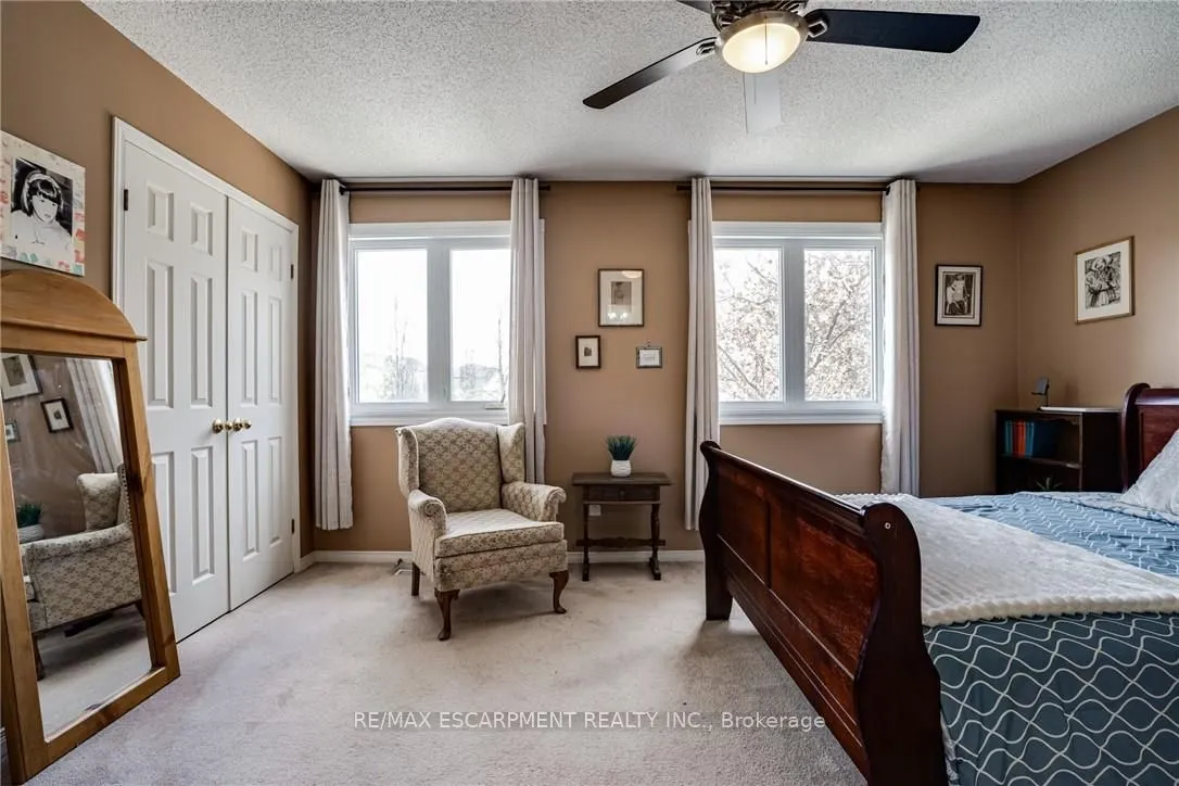 1809 Upper Wentworth Street, #11