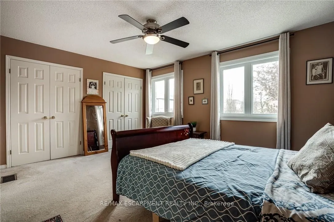 1809 Upper Wentworth Street, #11