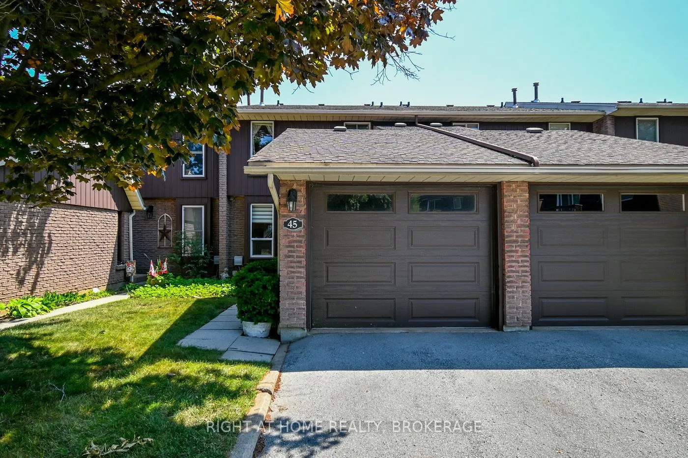 122 Lakeshore Road, #45