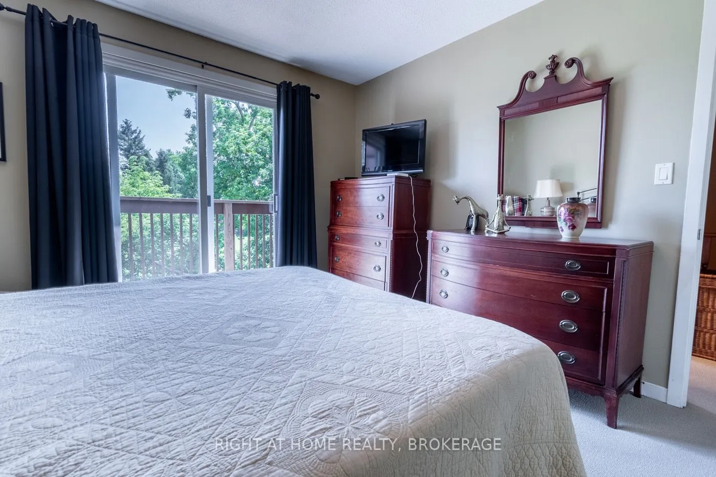 122 Lakeshore Road, #45