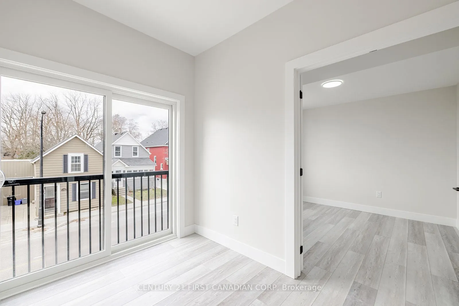109 Ross Street, #105