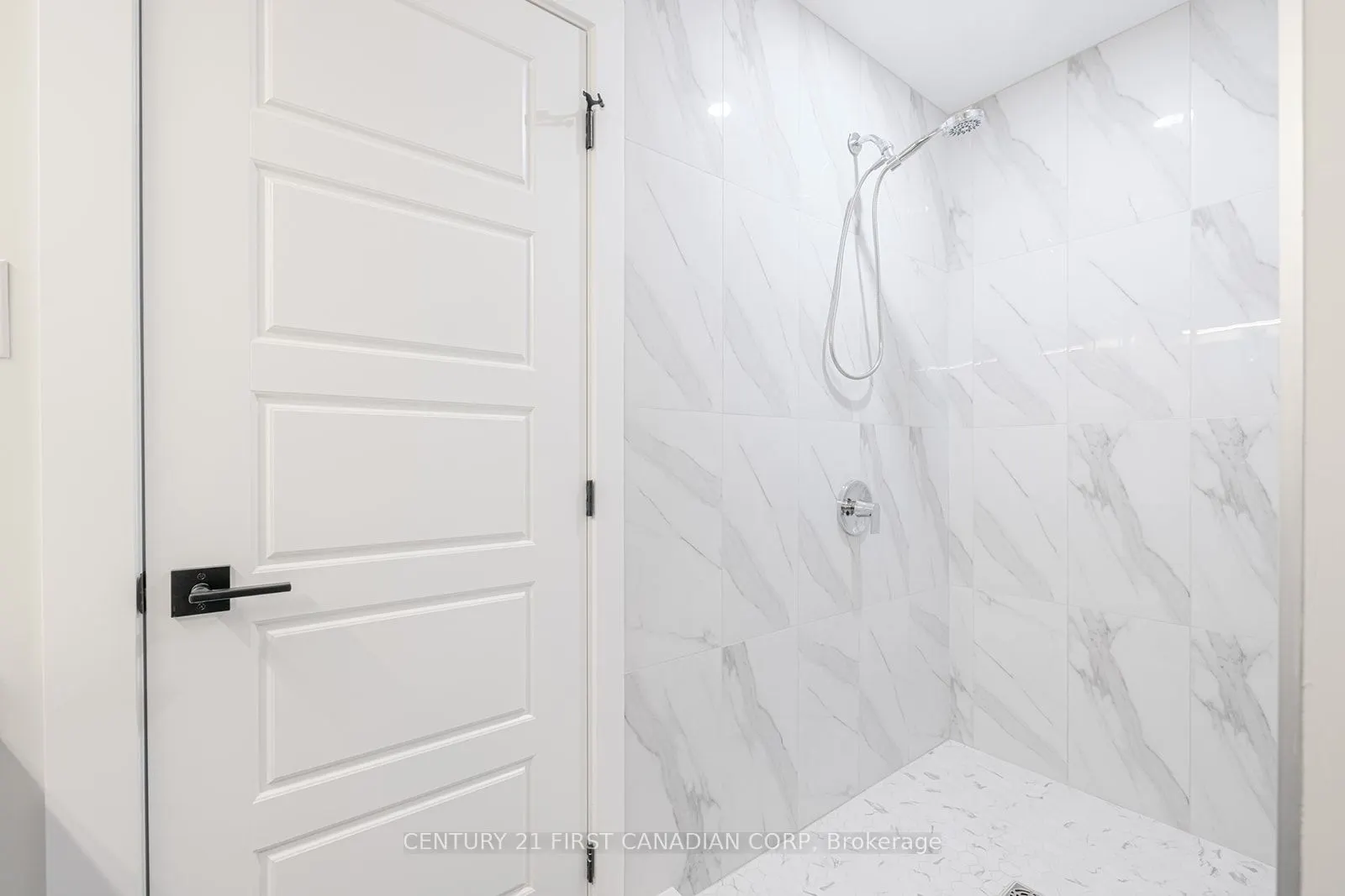 109 Ross Street, #105