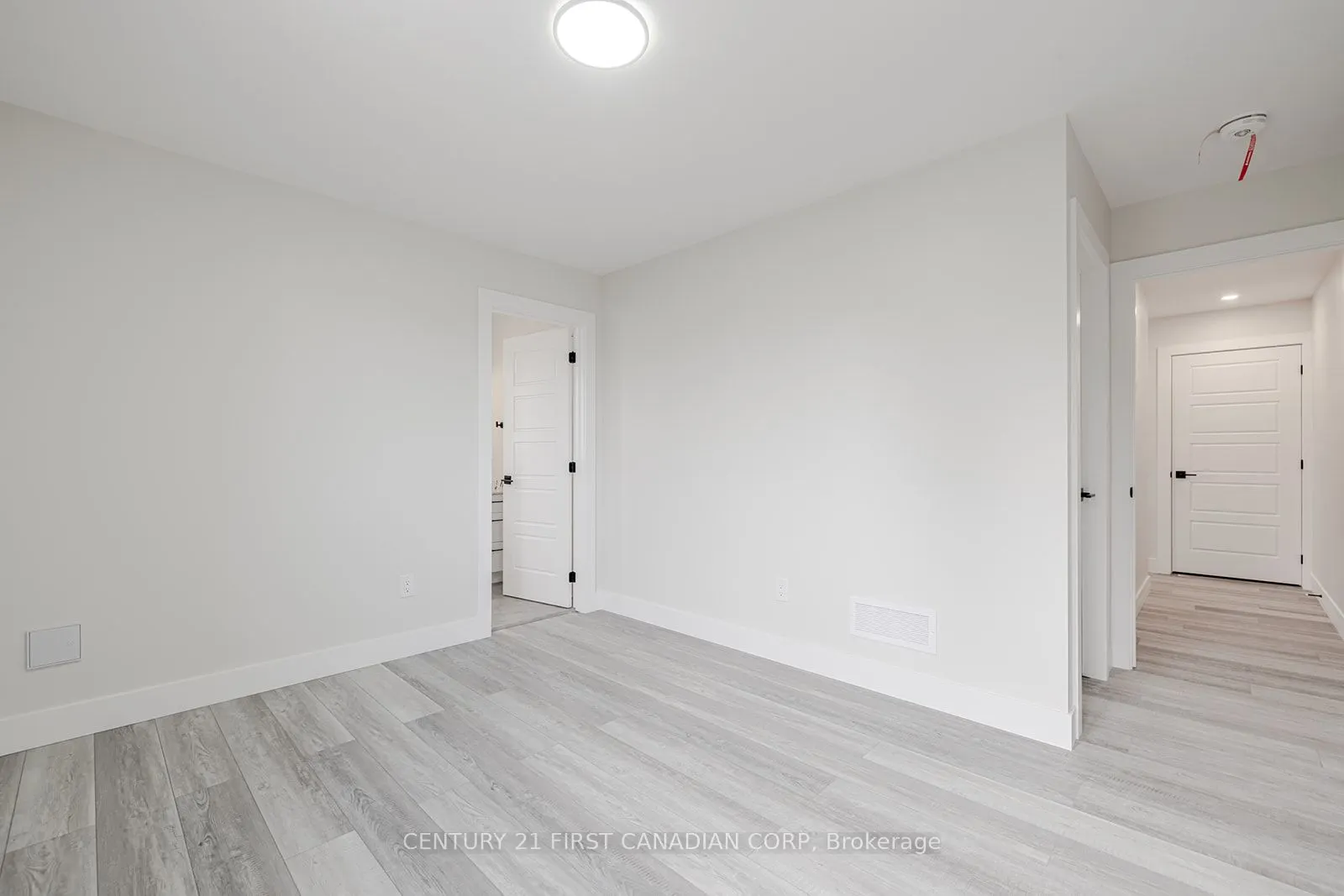 109 Ross Street, #105