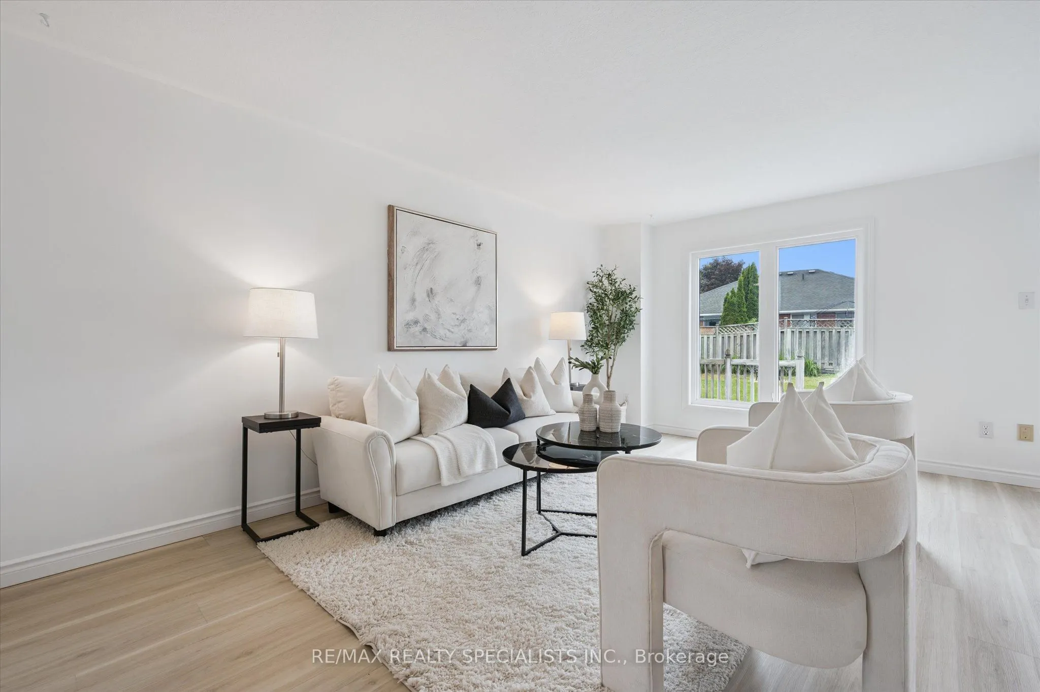 17 Tamvale Crescent