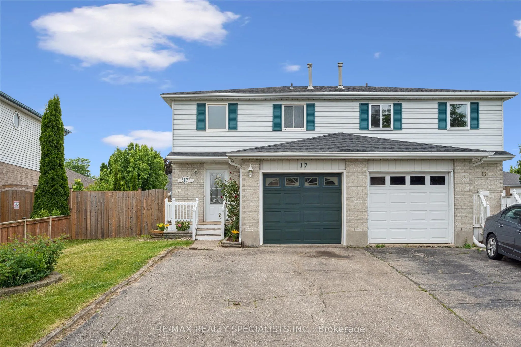 17 Tamvale Crescent
