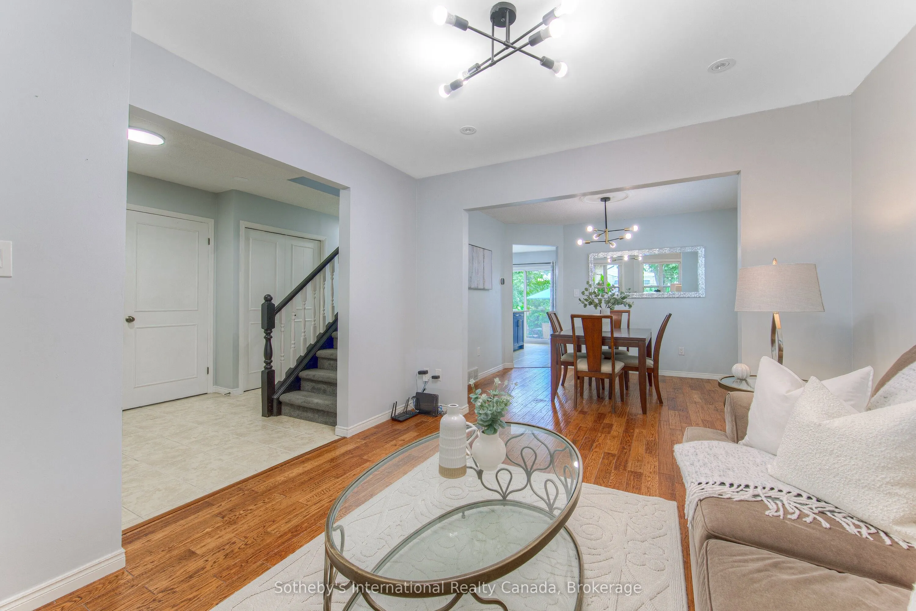 157 Twin Crescent