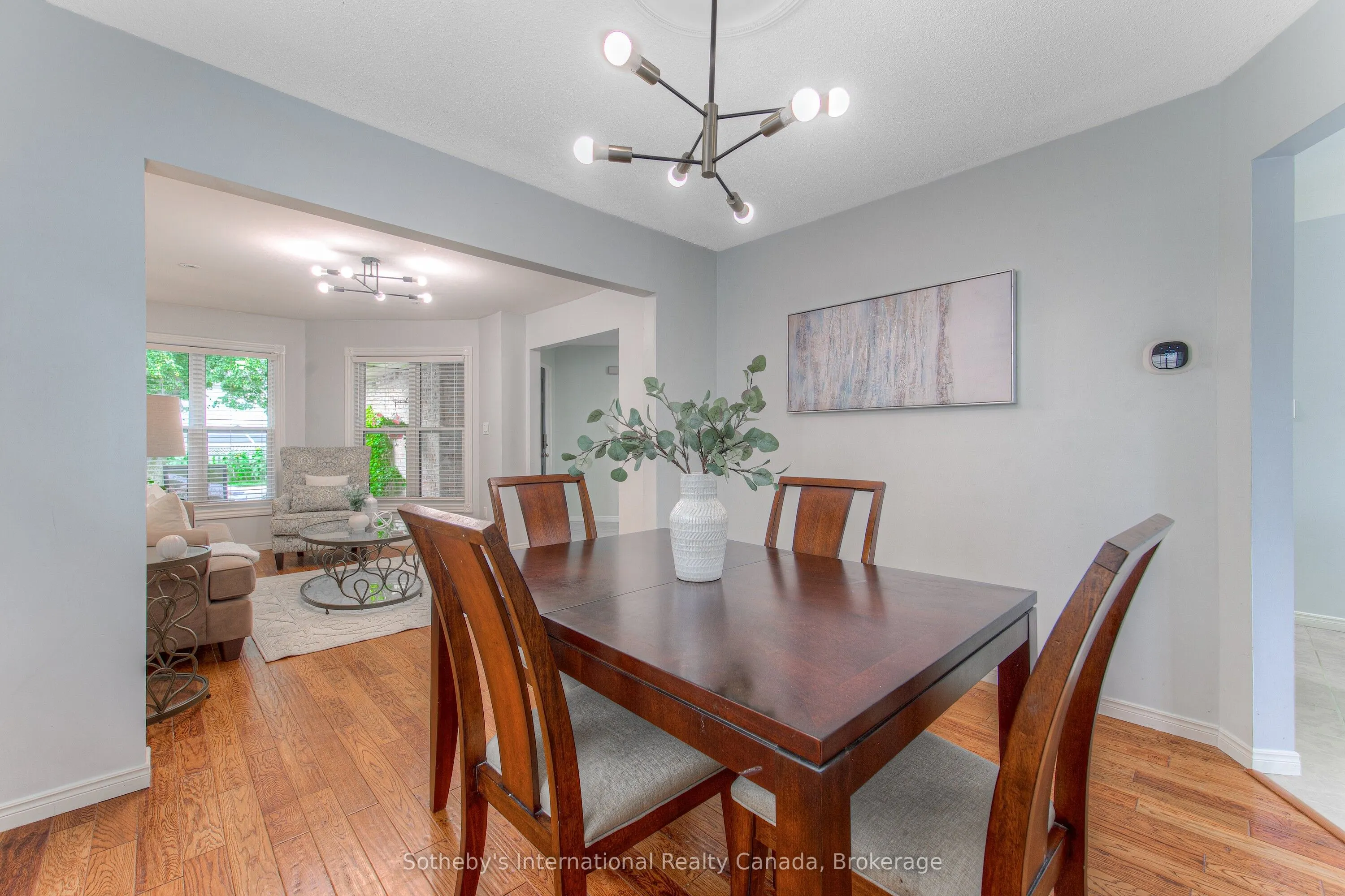 157 Twin Crescent