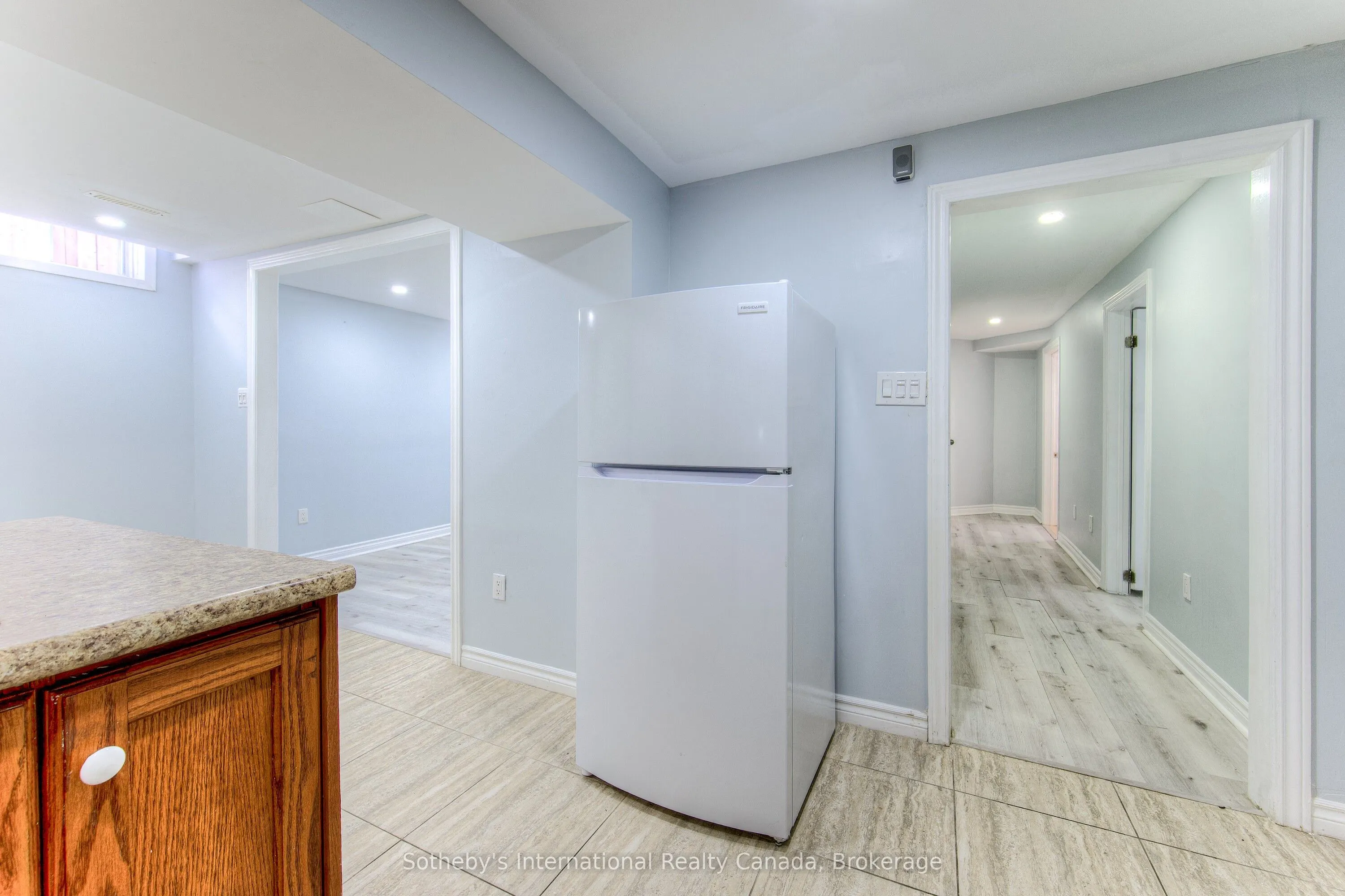 157 Twin Crescent