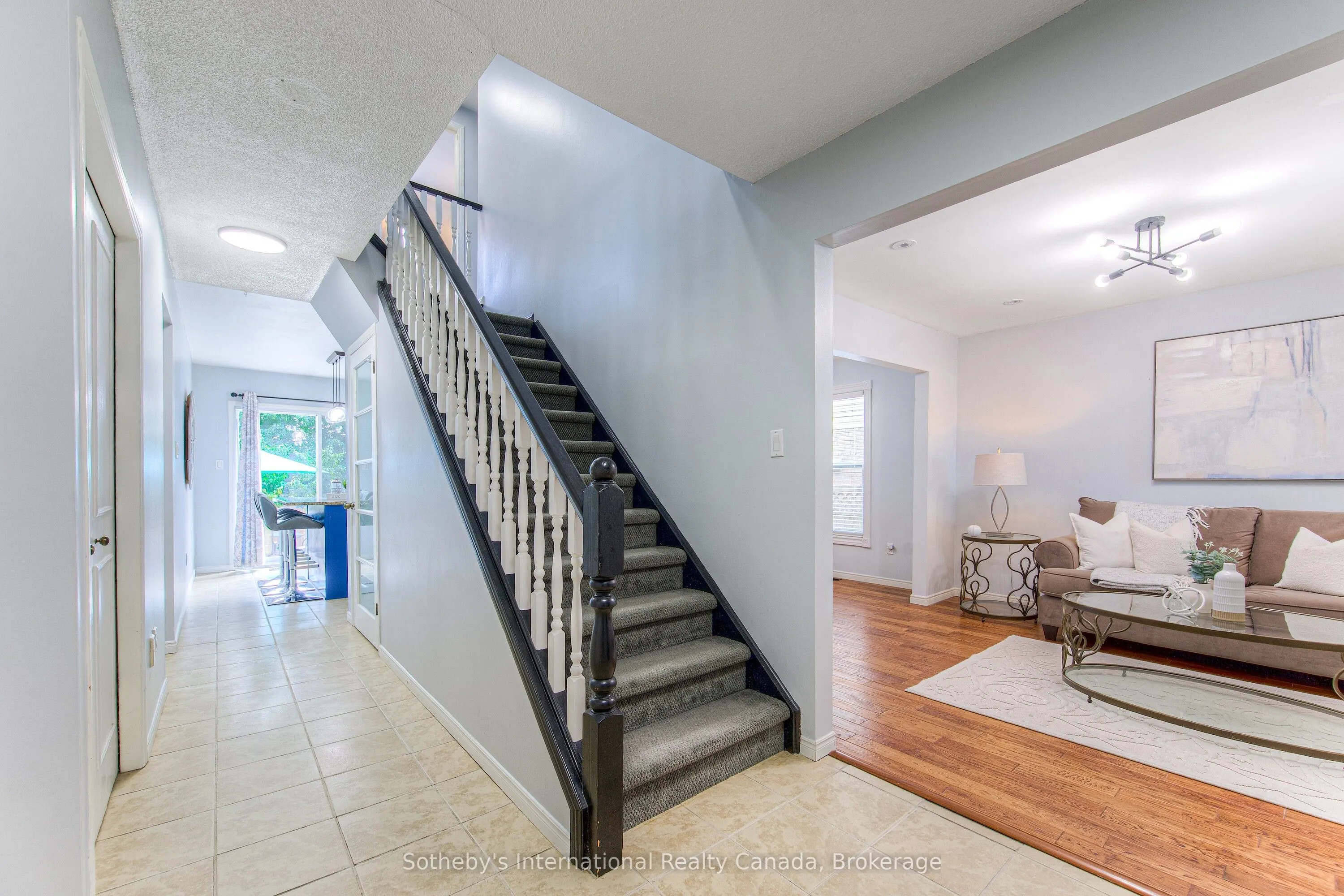 157 Twin Crescent