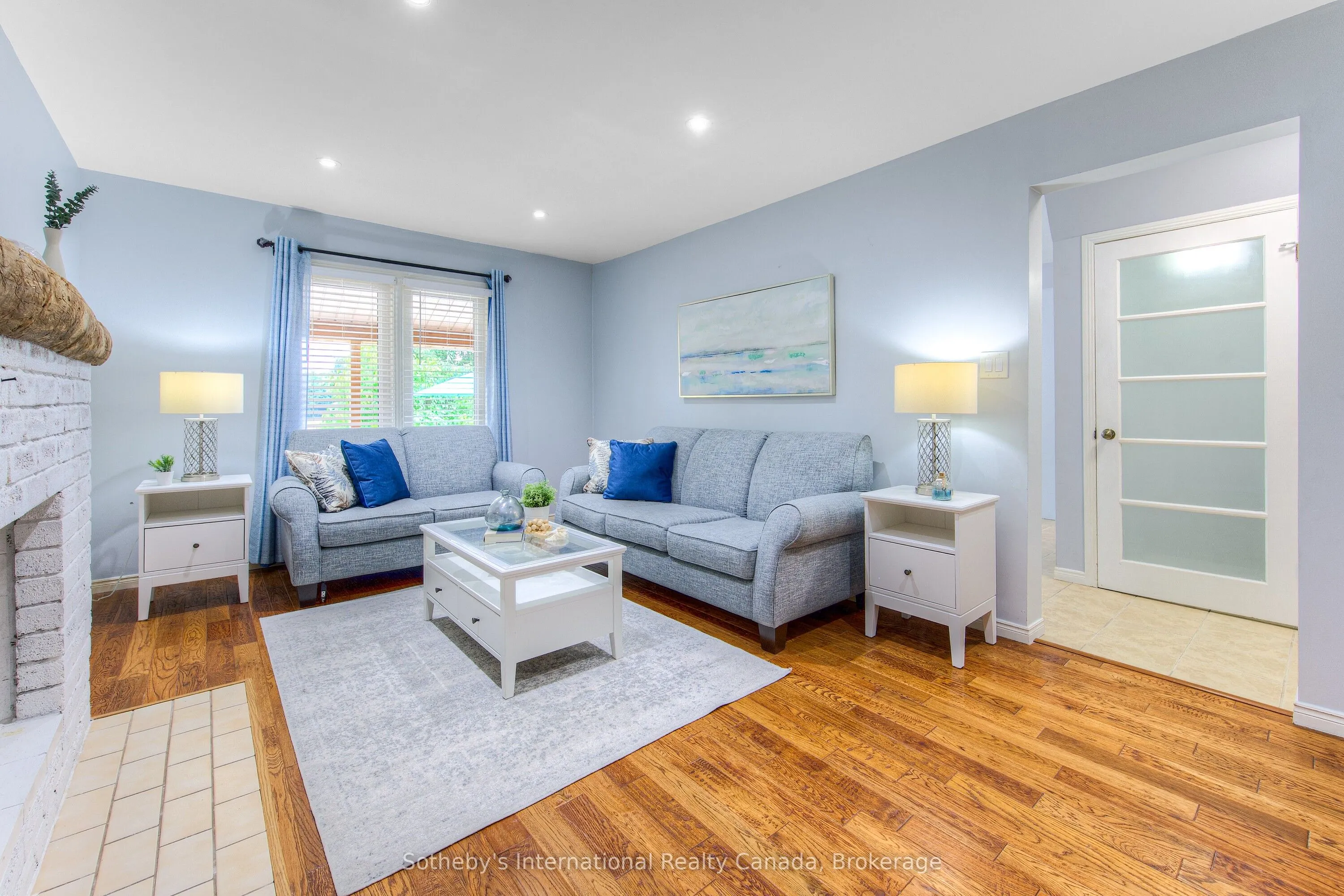 157 Twin Crescent