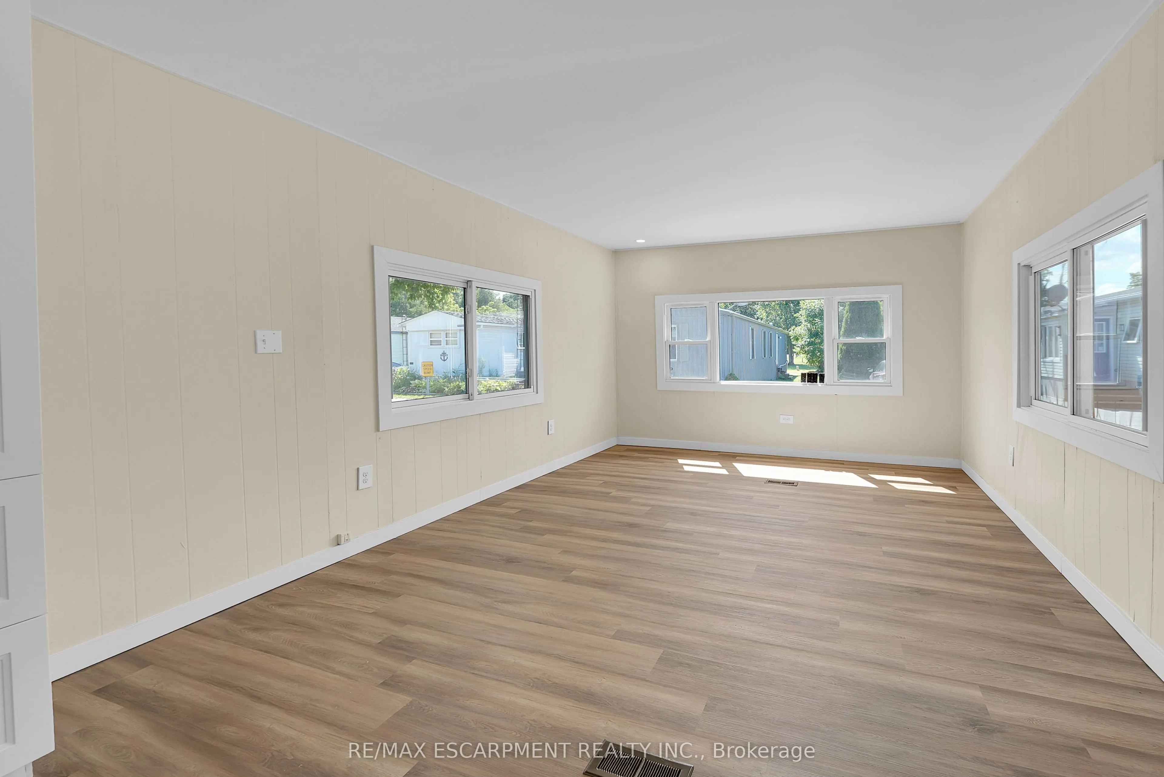 4595 Abigail Lane