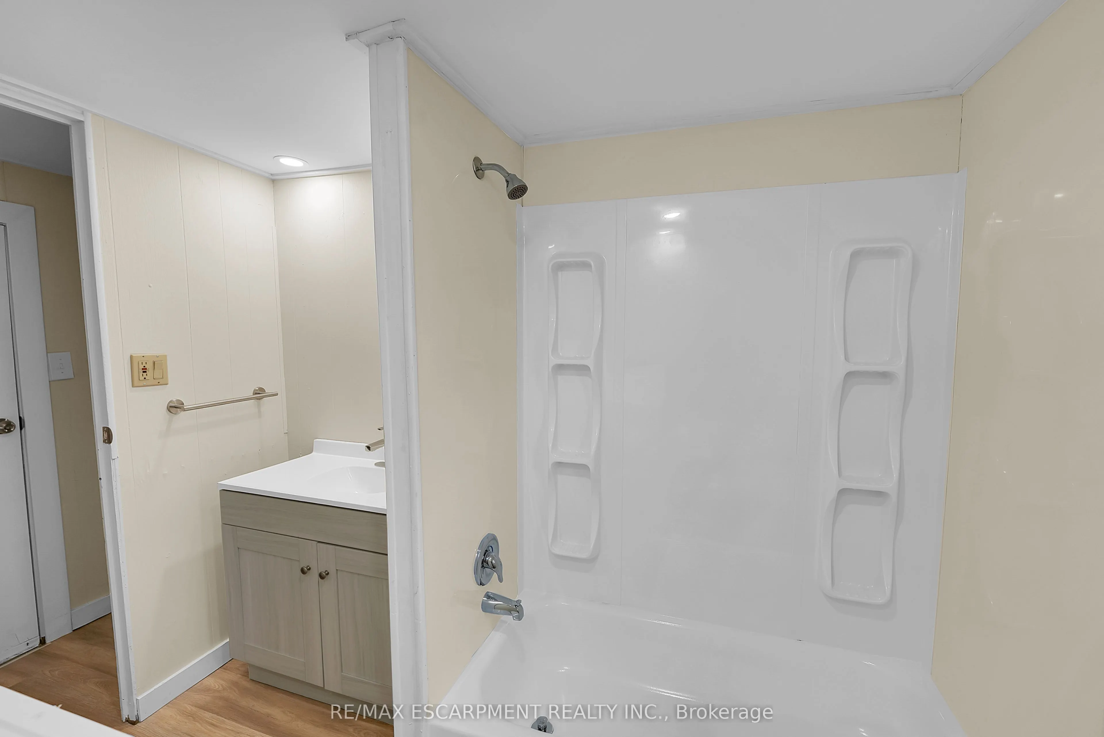 4595 Abigail Lane