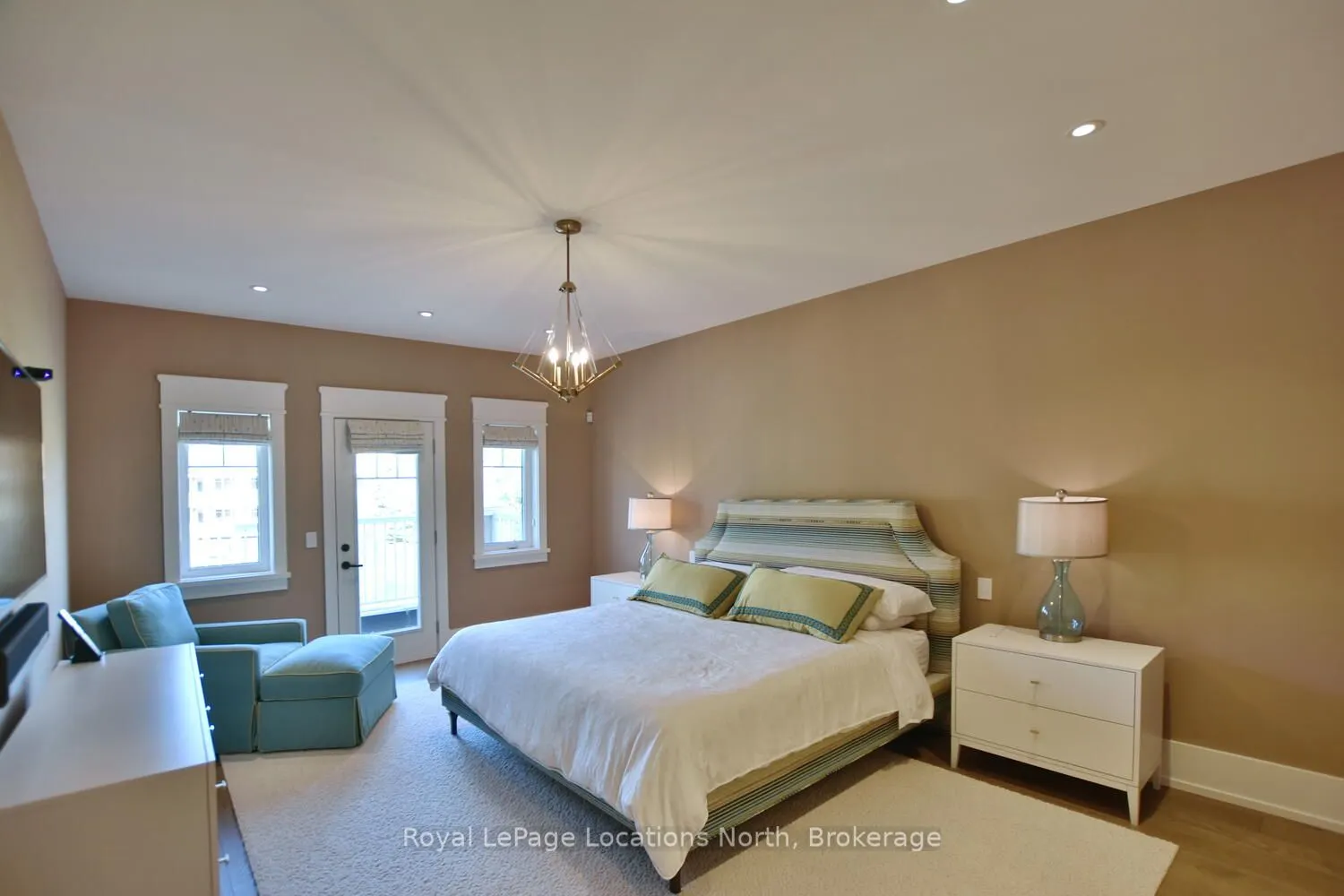 277 JOZO WEIDER Boulevard, #902
