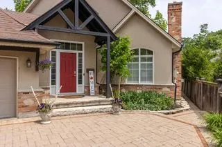 17 Vincent Avenue
