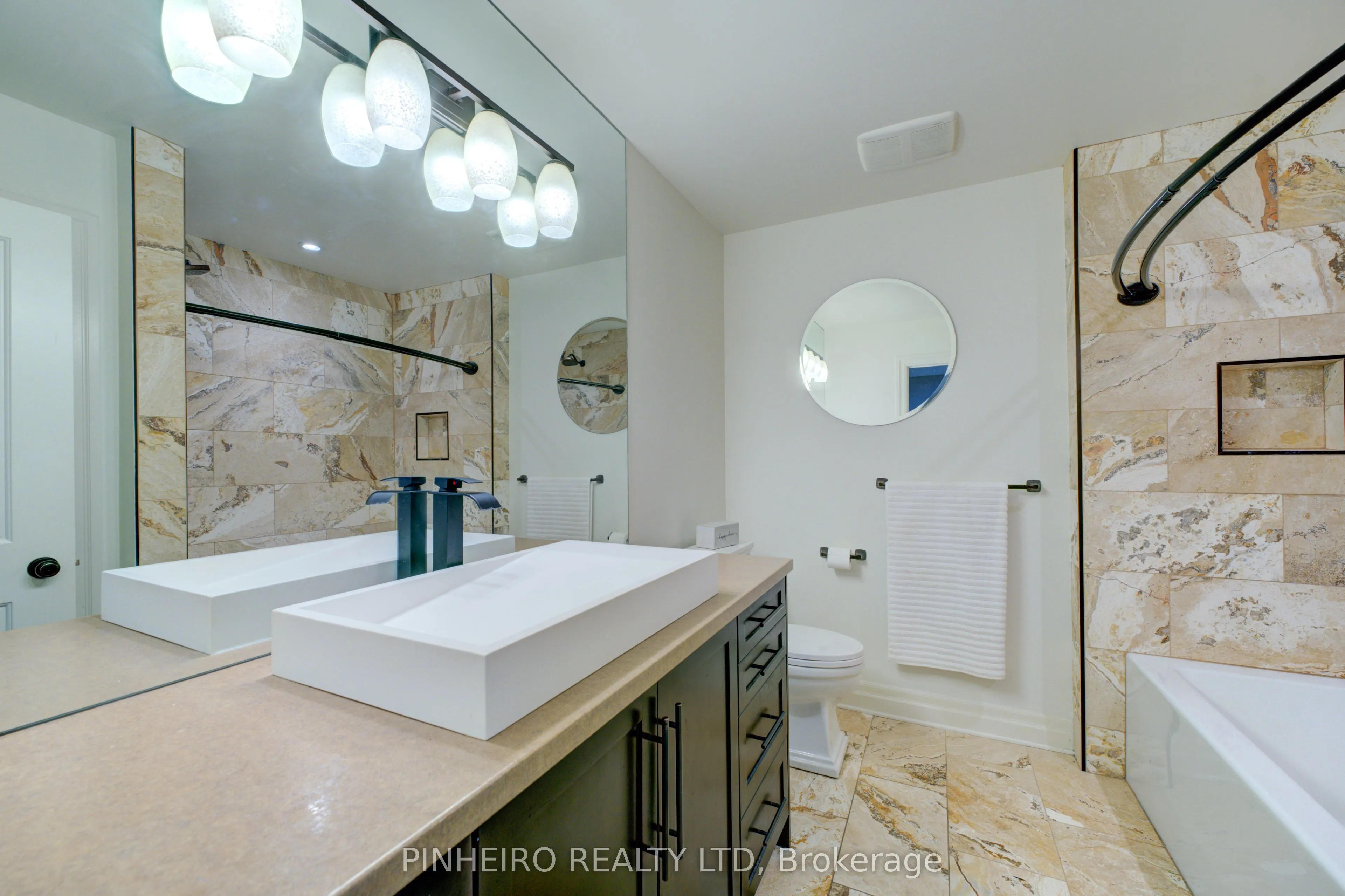 3278 Colonel Talbot Road, #189