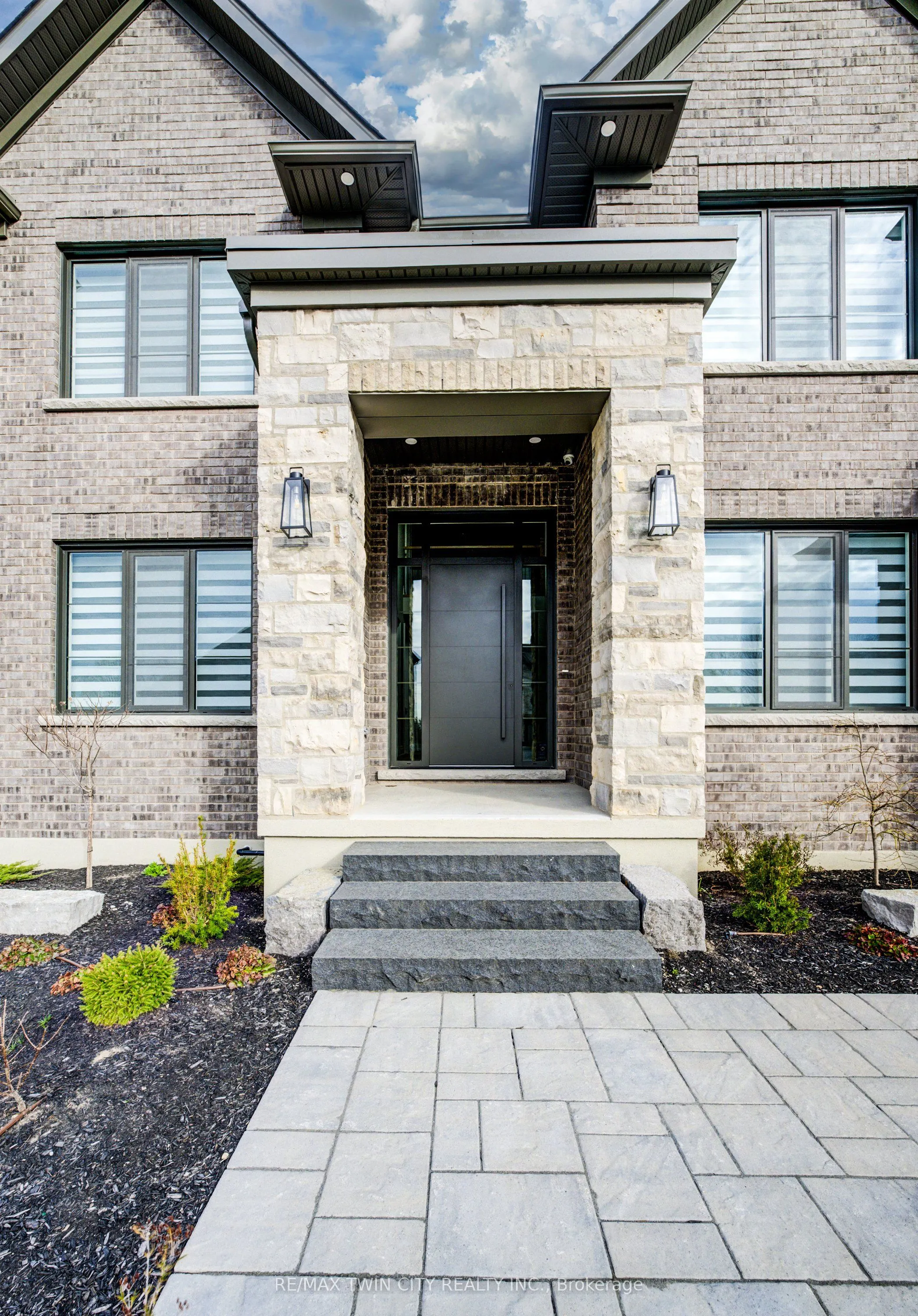 47 Pioneer Ridge Drive