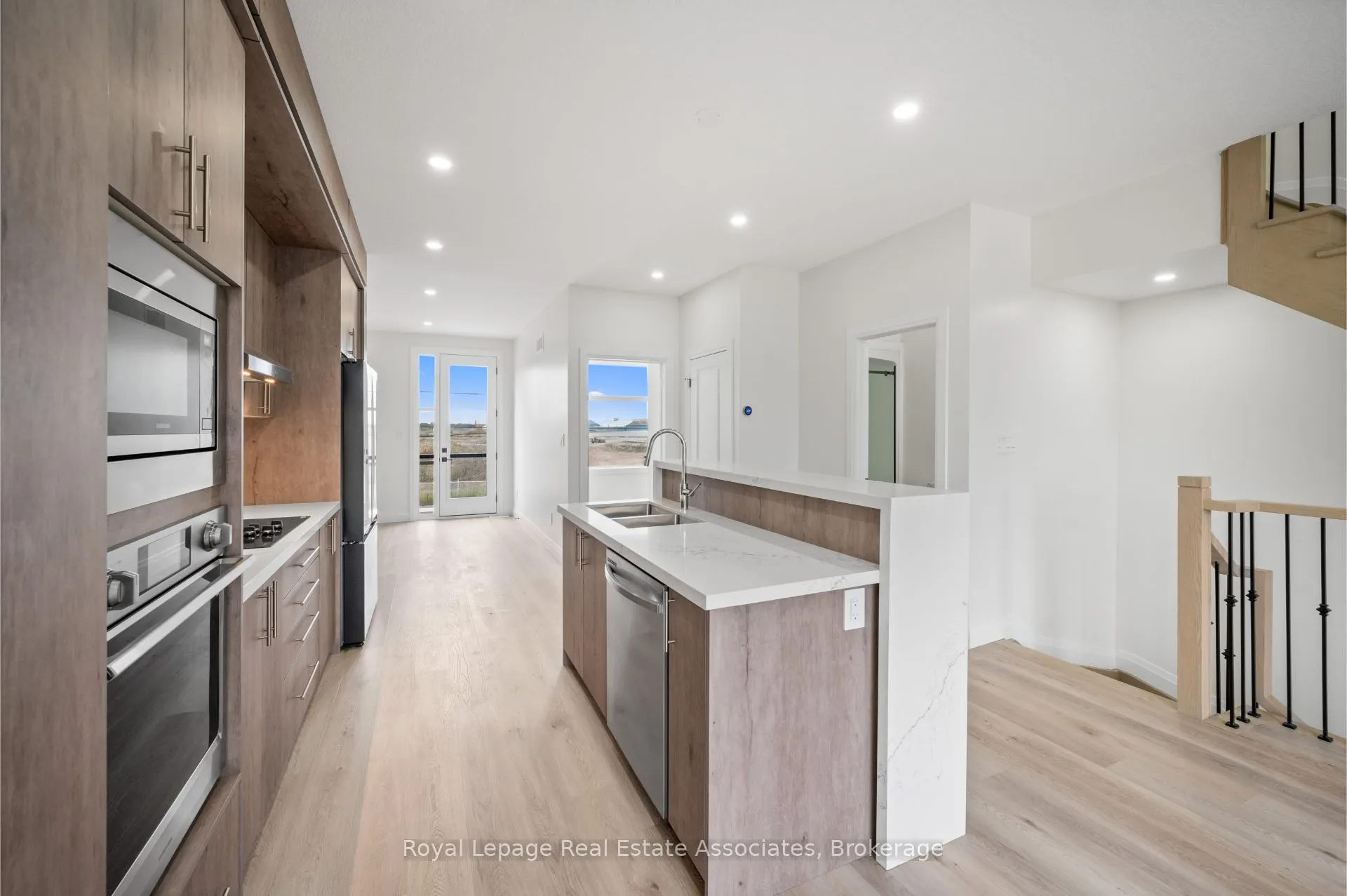 73 Warren Trail, #33