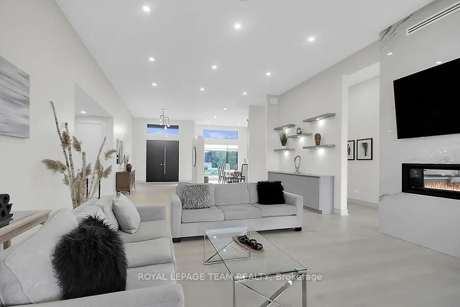 6865 Pebble Trail Way