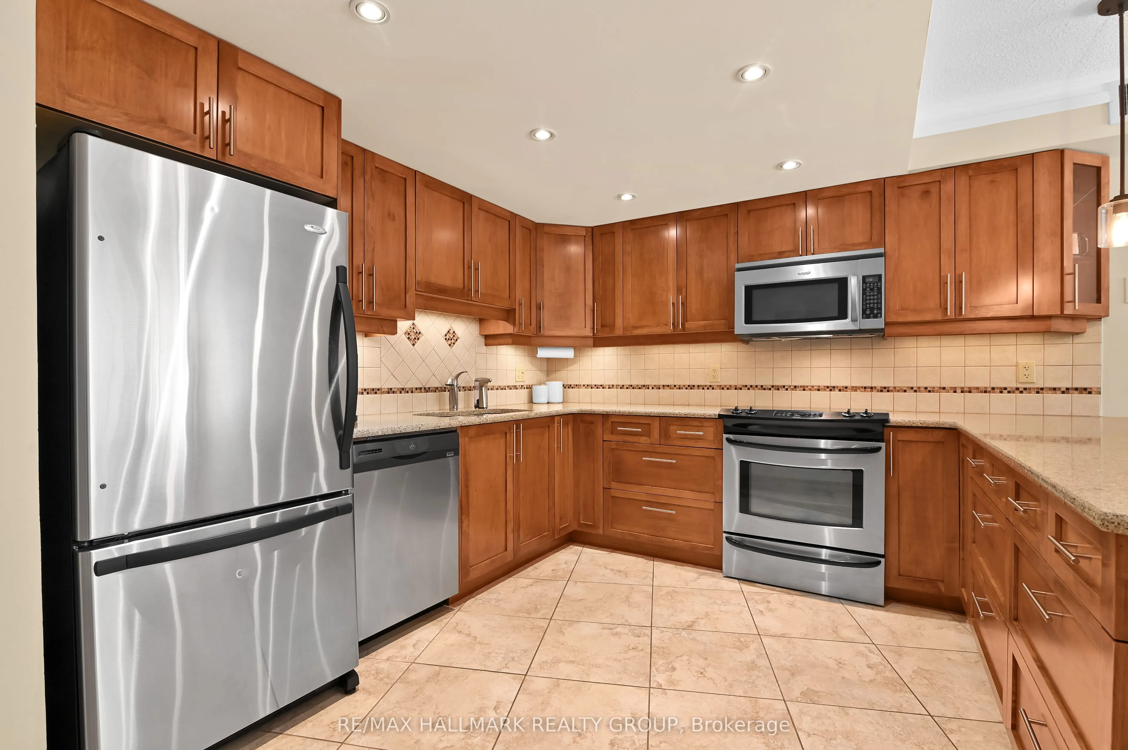 74 Somerset Street W, #3