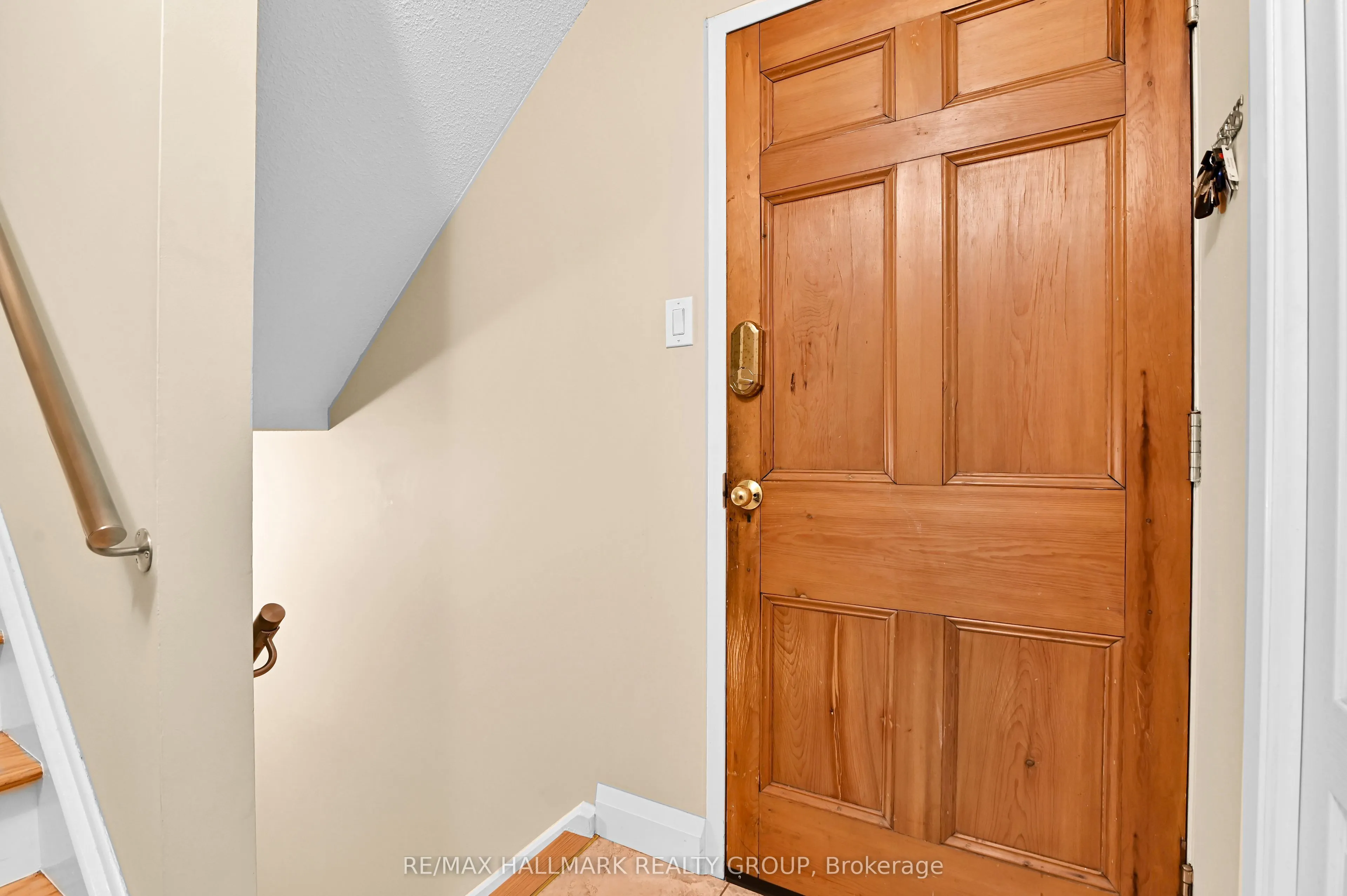 74 Somerset Street W, #3