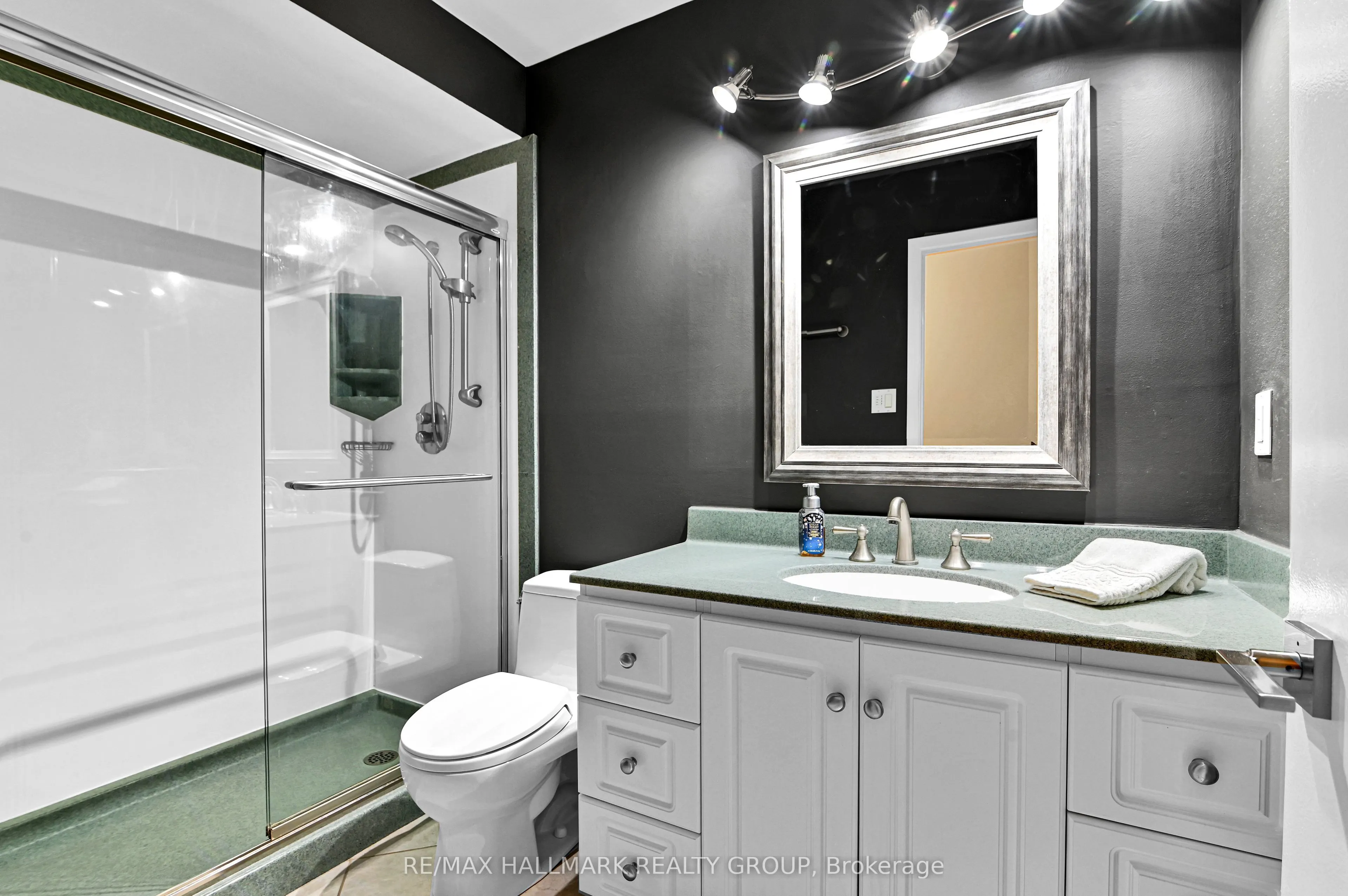 74 Somerset Street W, #3