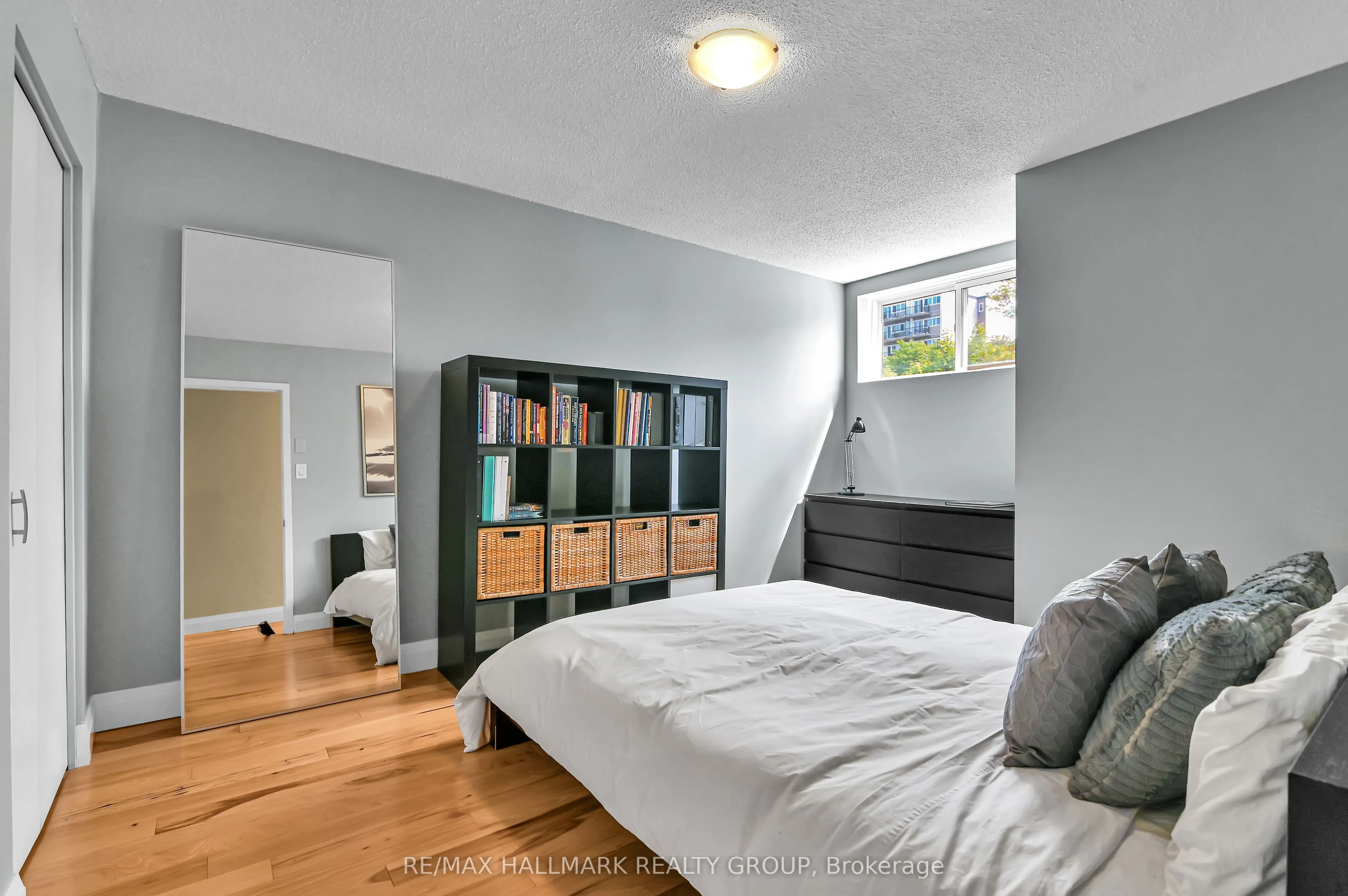 74 Somerset Street W, #3