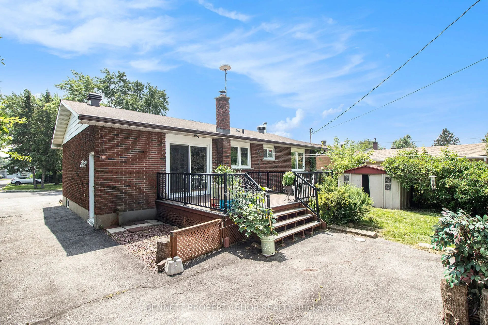 303 Gleneagles Avenue