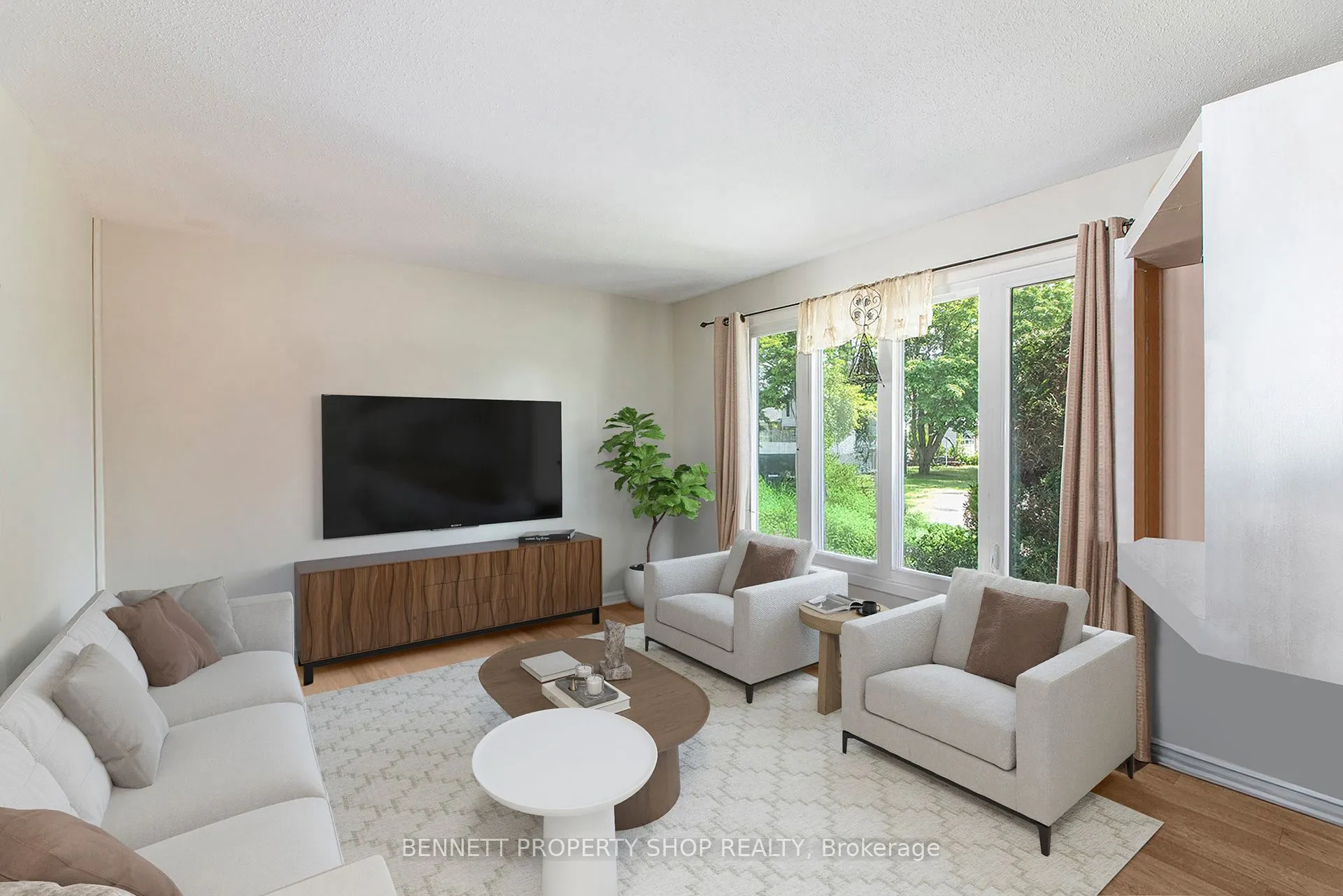 303 Gleneagles Avenue