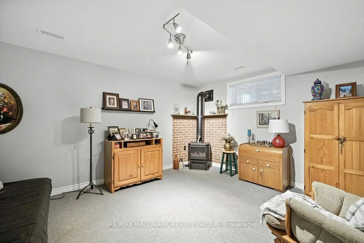 40 Lee Avenue