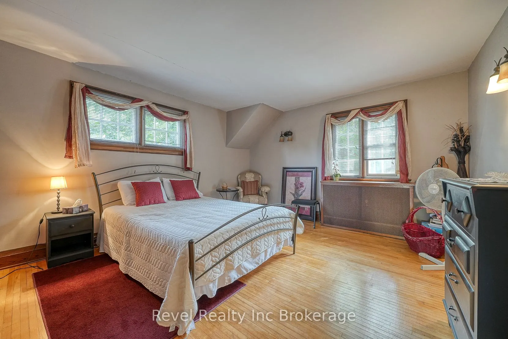 140 Vansittart Avenue