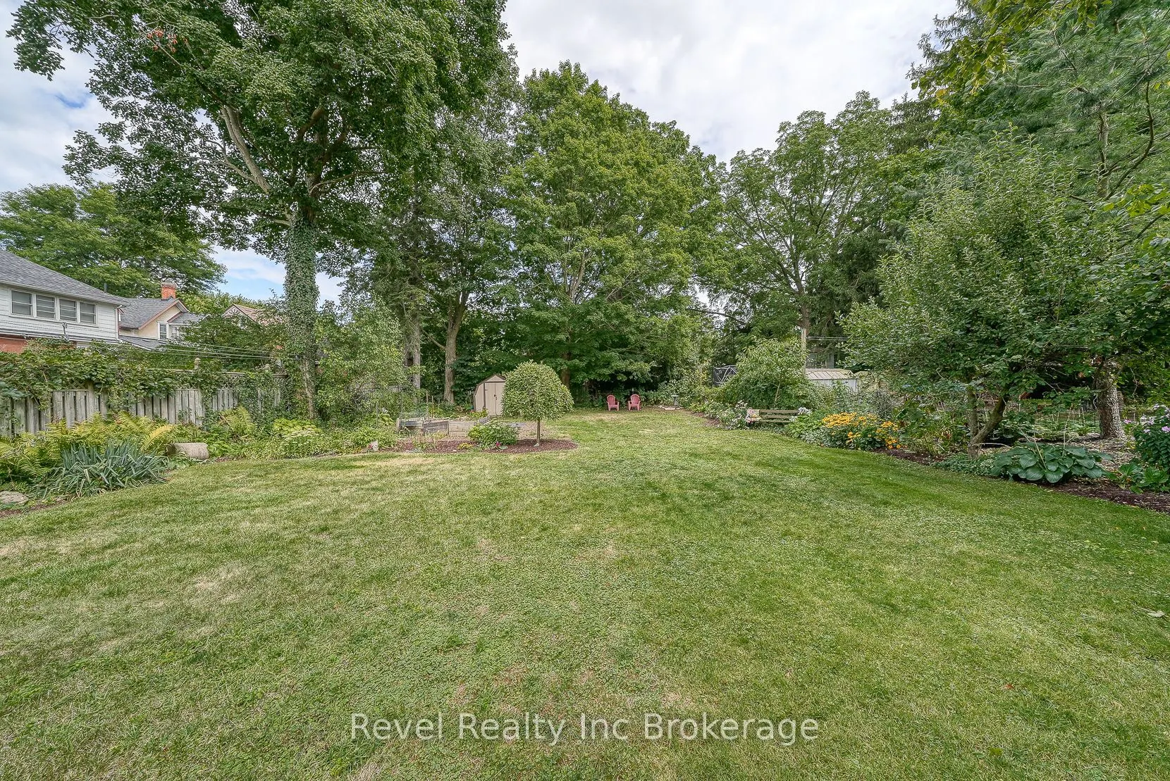 140 Vansittart Avenue