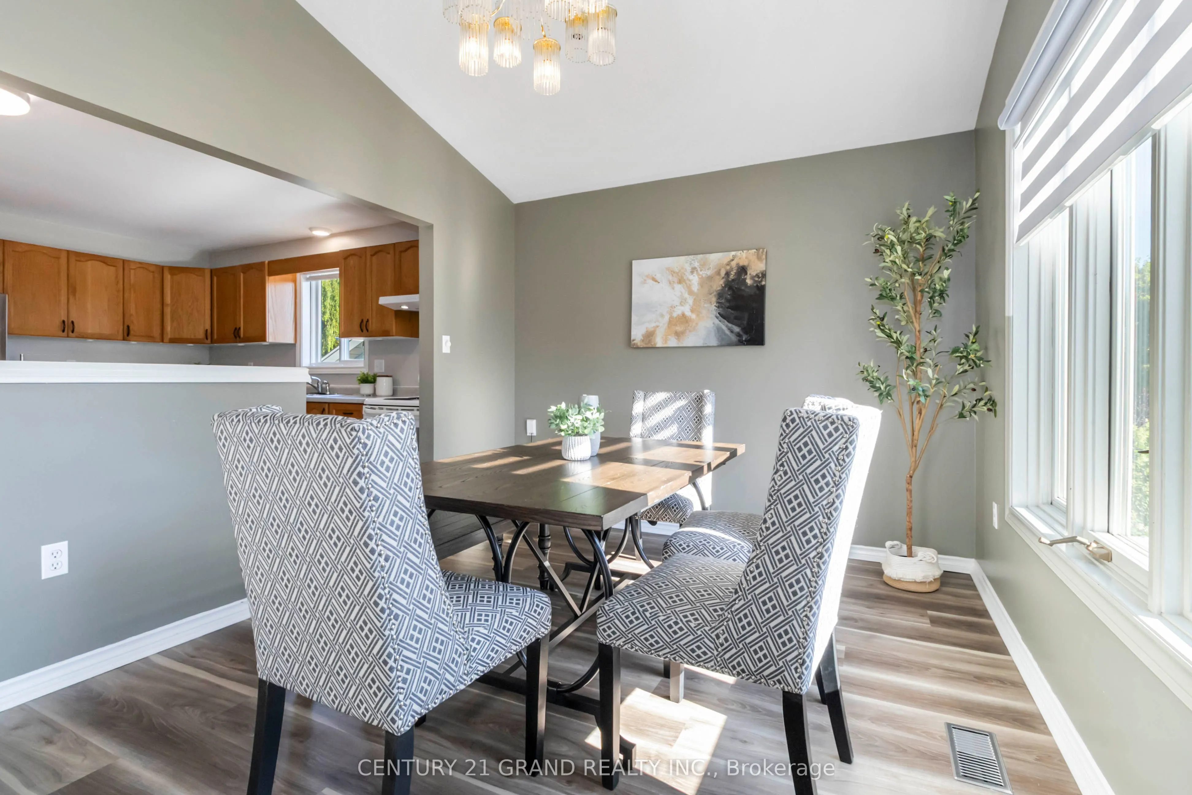 5 Cork Crescent