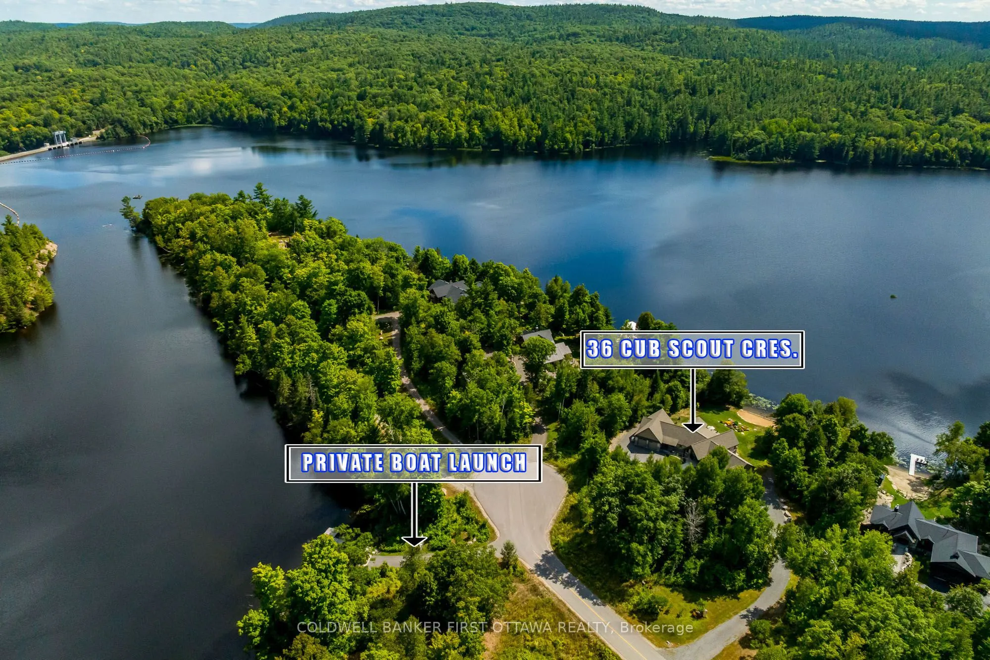 36 CUB SCOUT Crescent