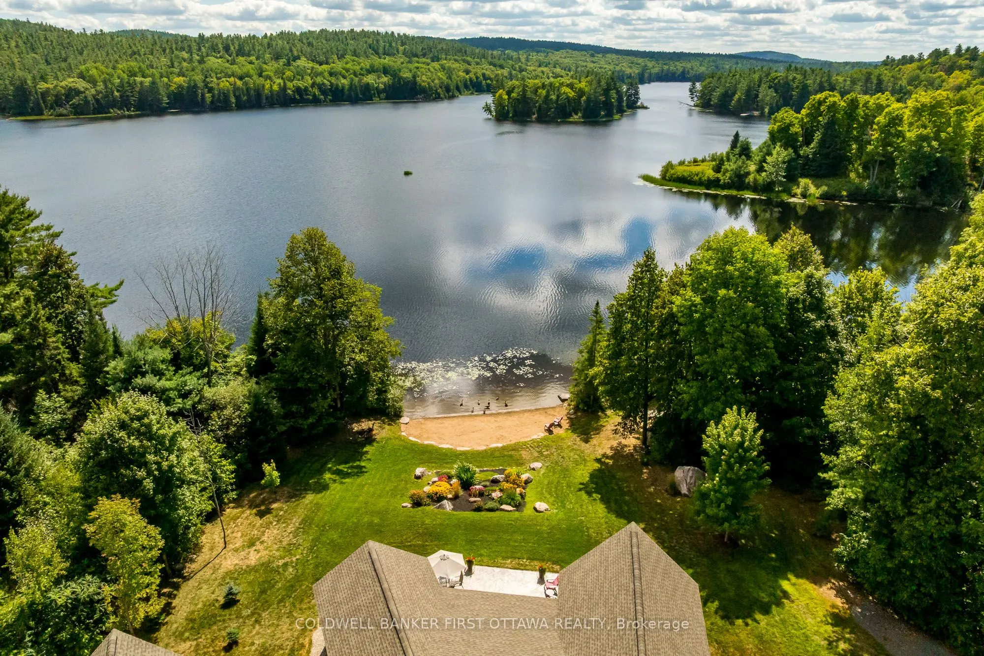 36 CUB SCOUT Crescent