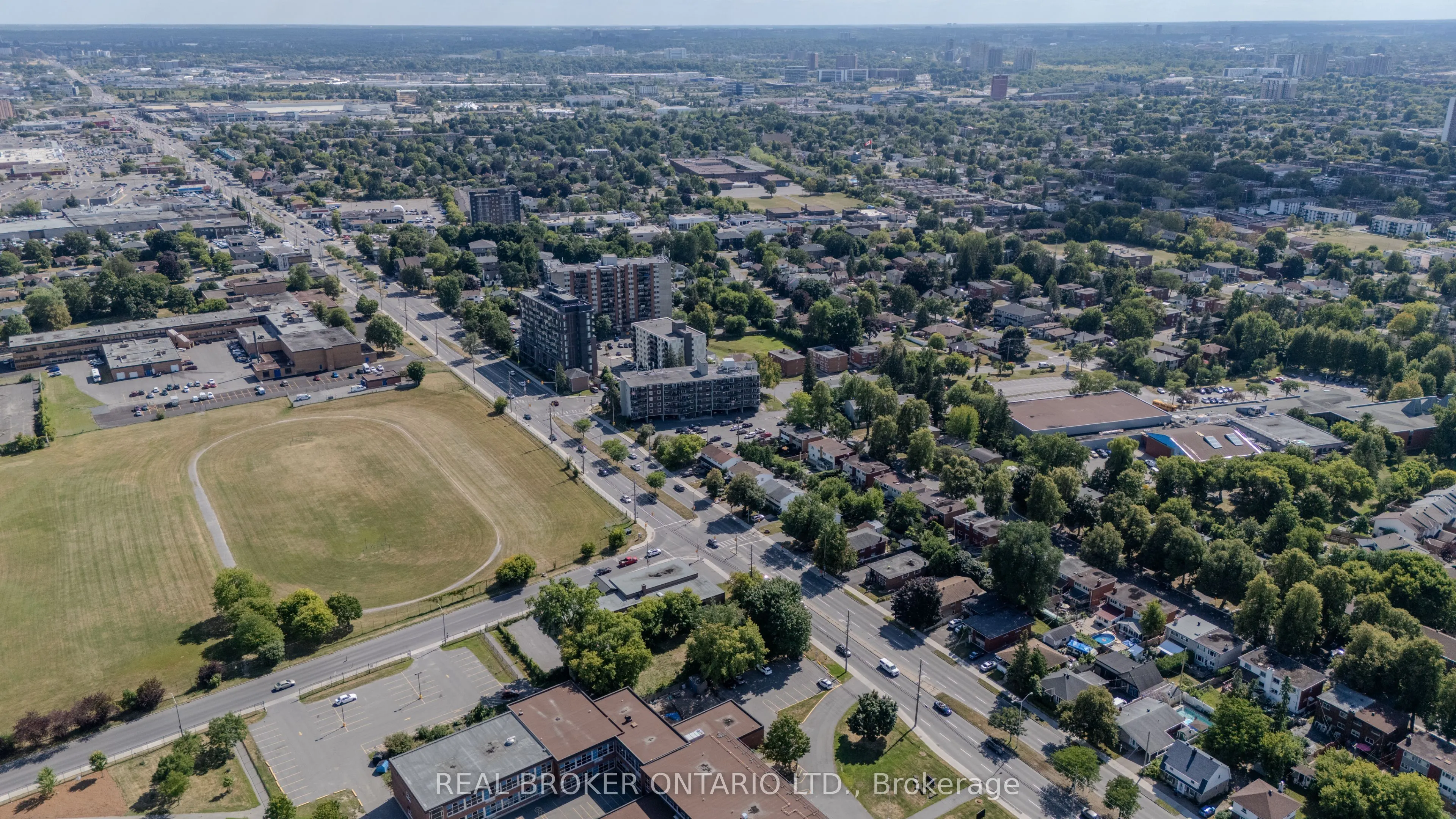 713 St Laurent Boulevard