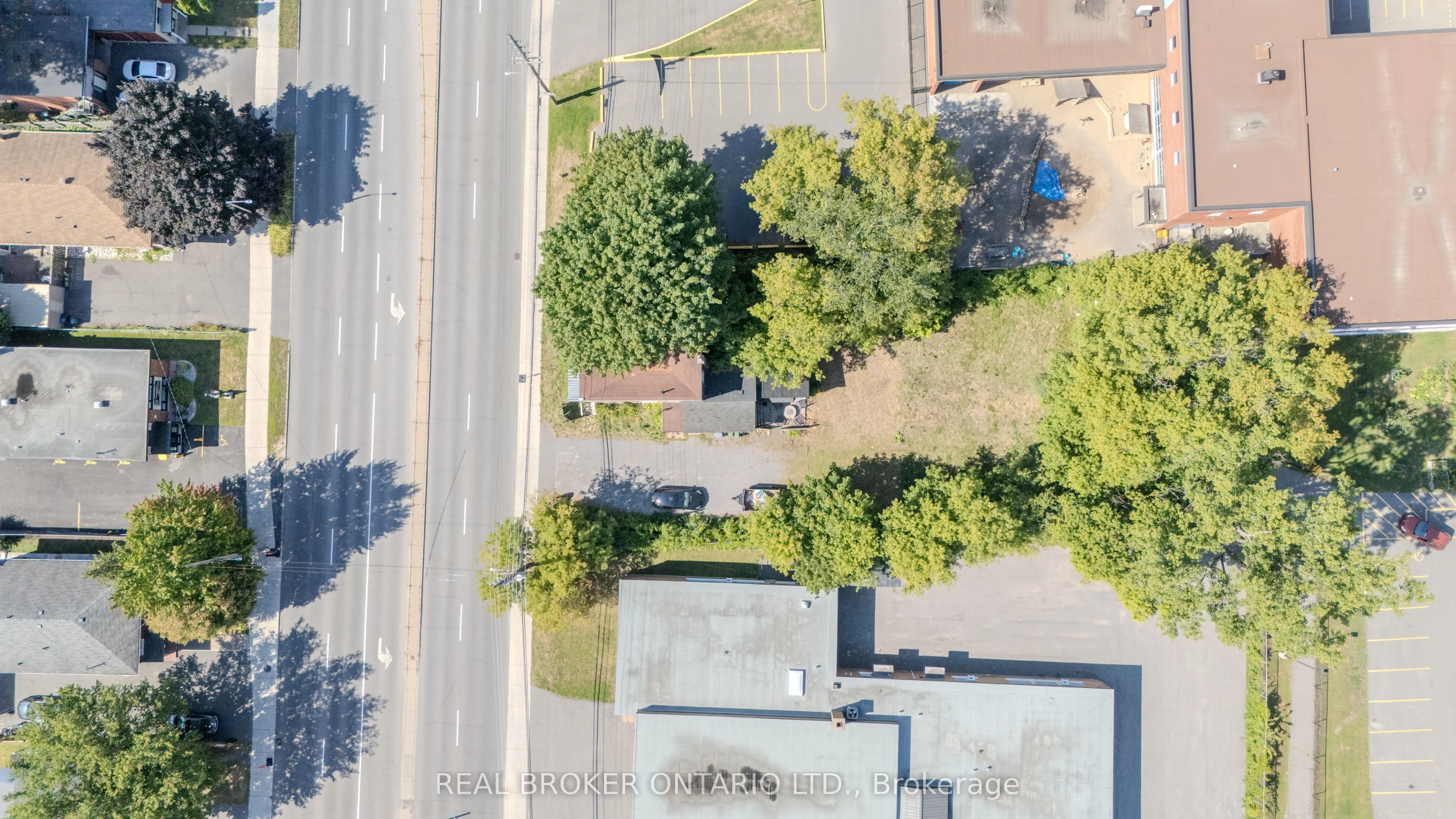 713 St Laurent Boulevard