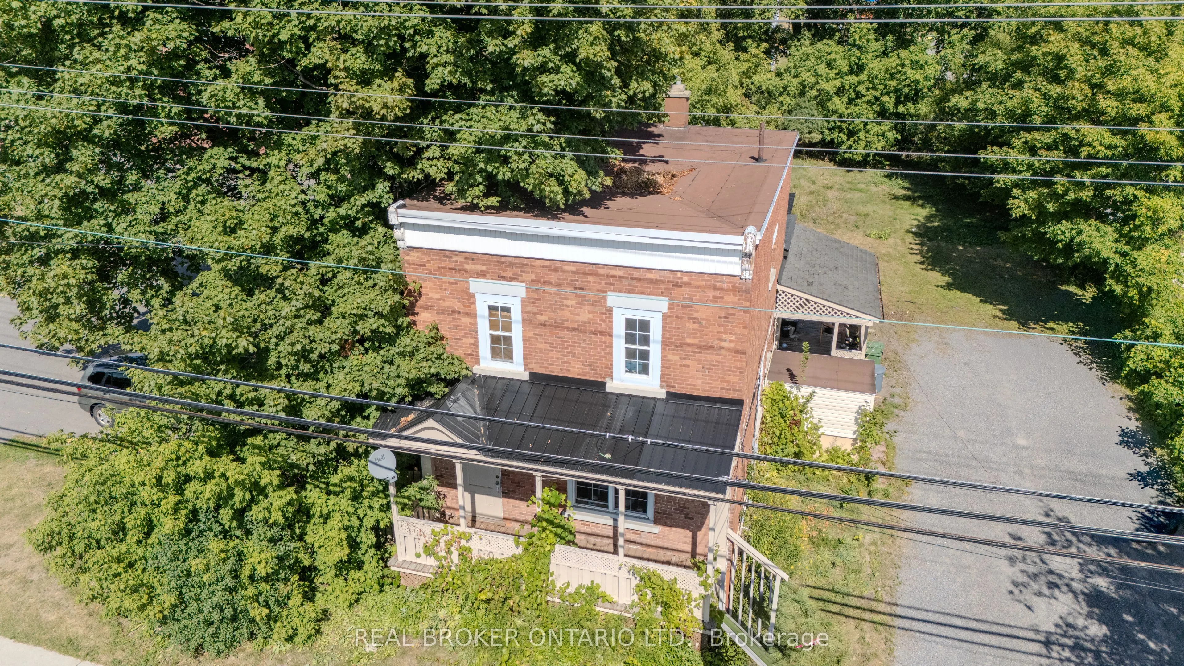 713 St Laurent Boulevard