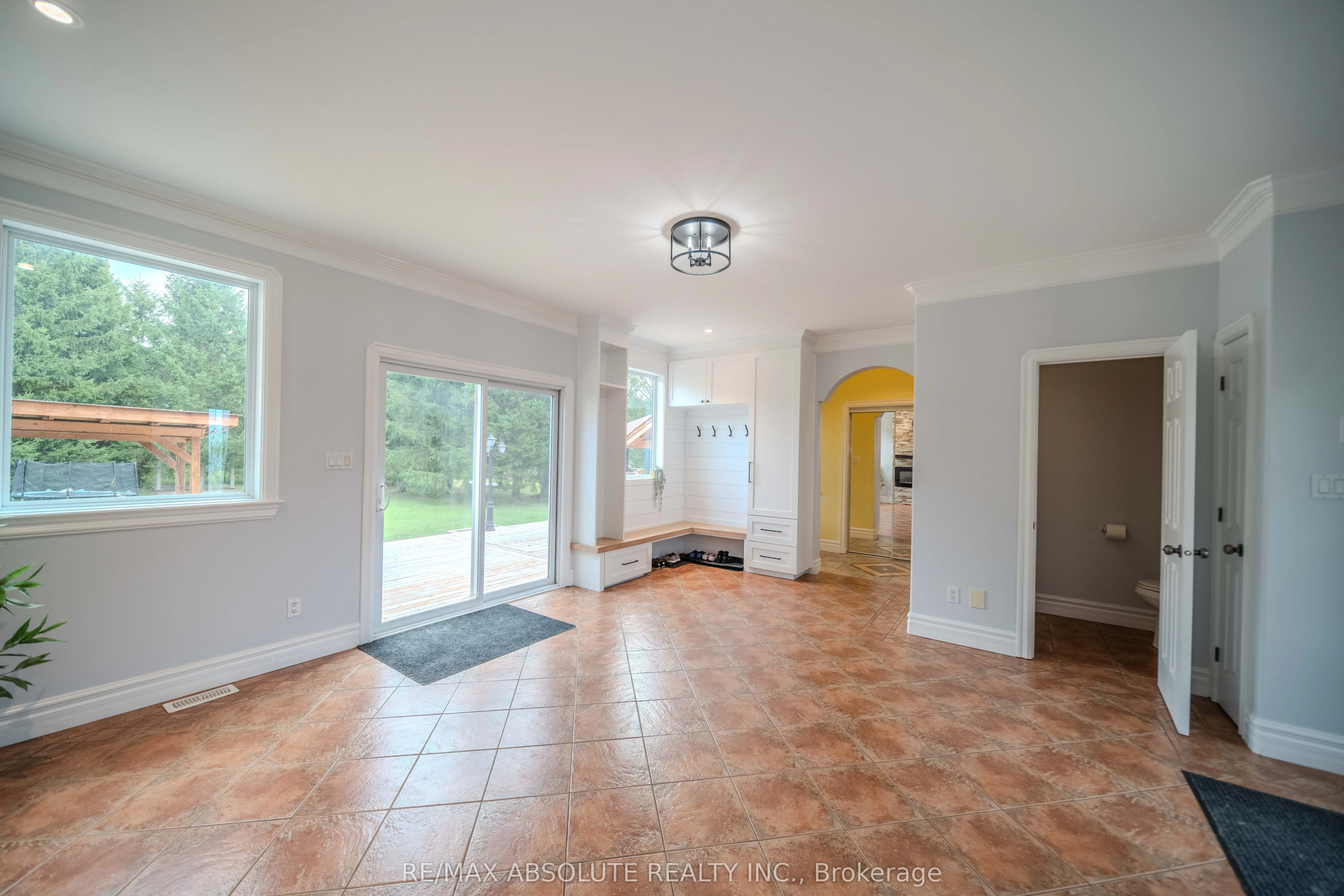 735 St Thomas Road