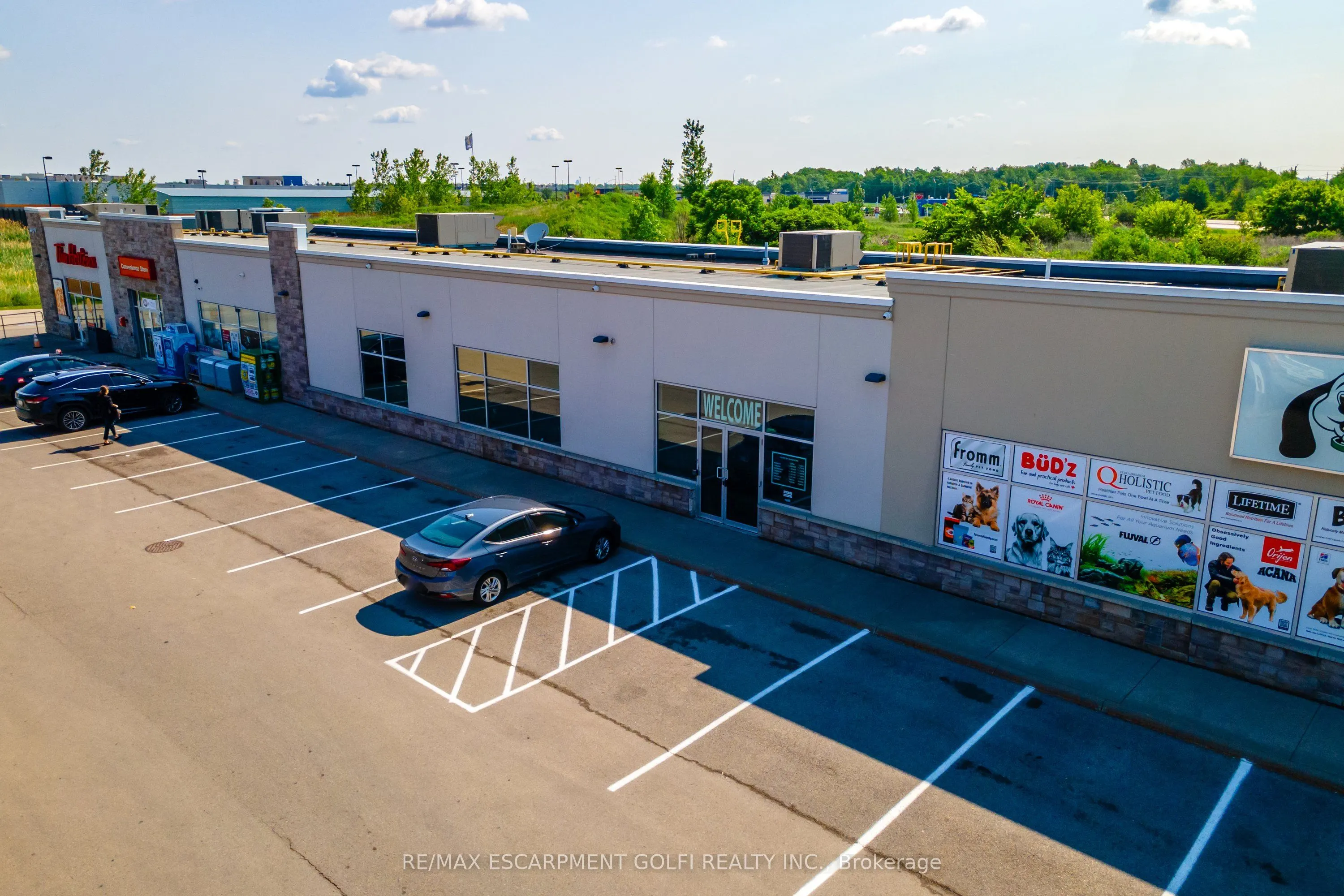 652 River Road