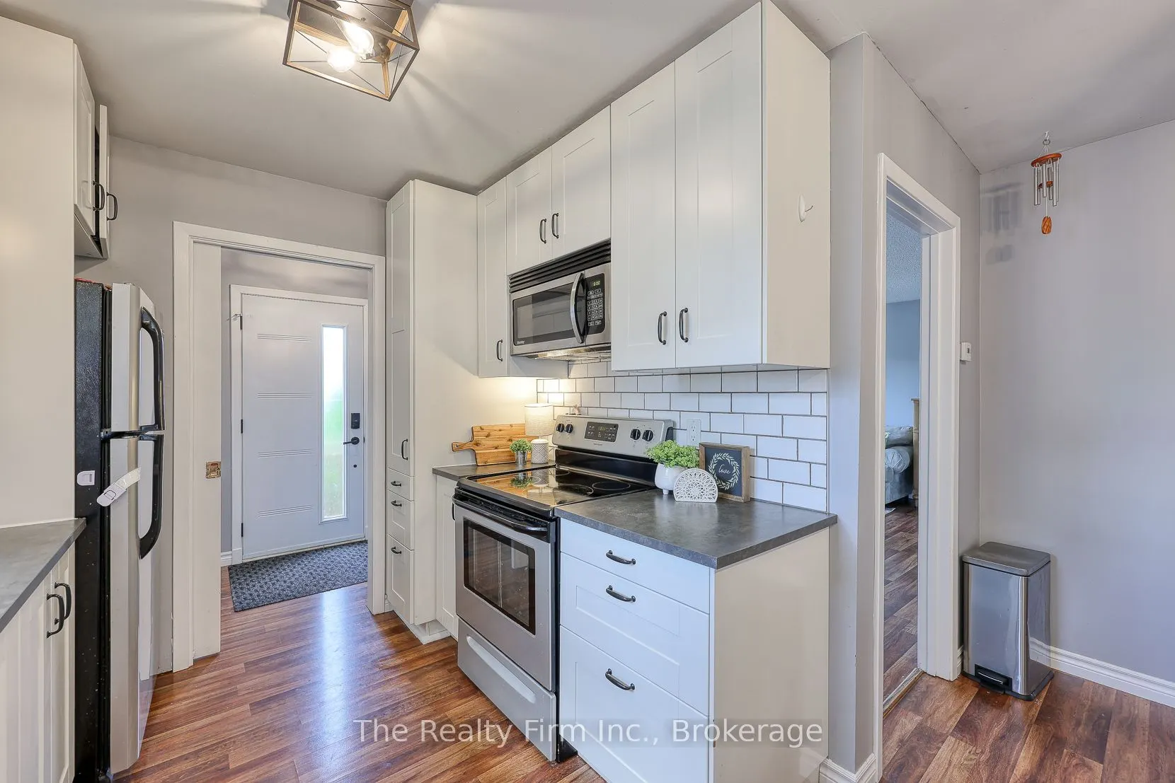 206 Charles Street E