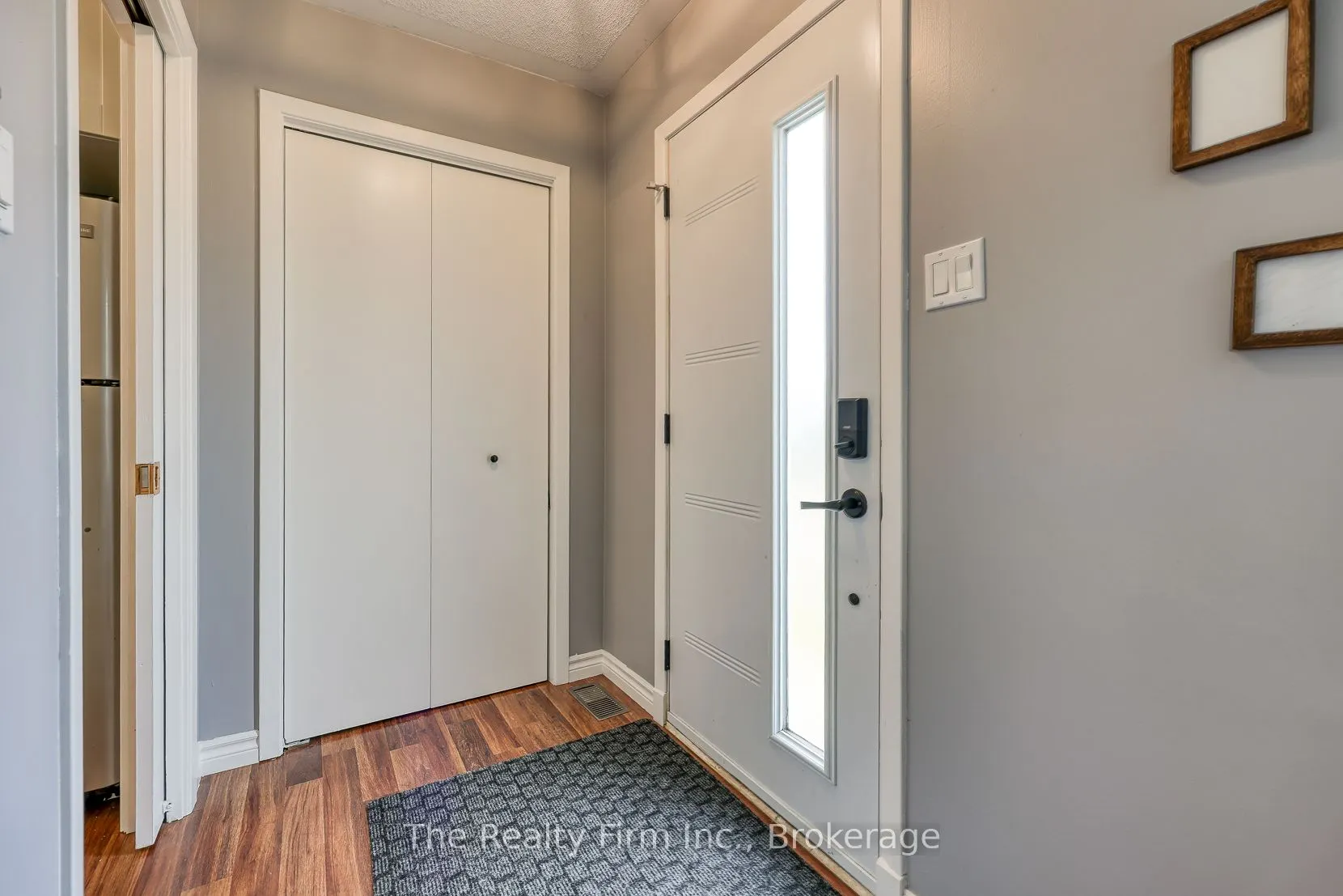 206 Charles Street E
