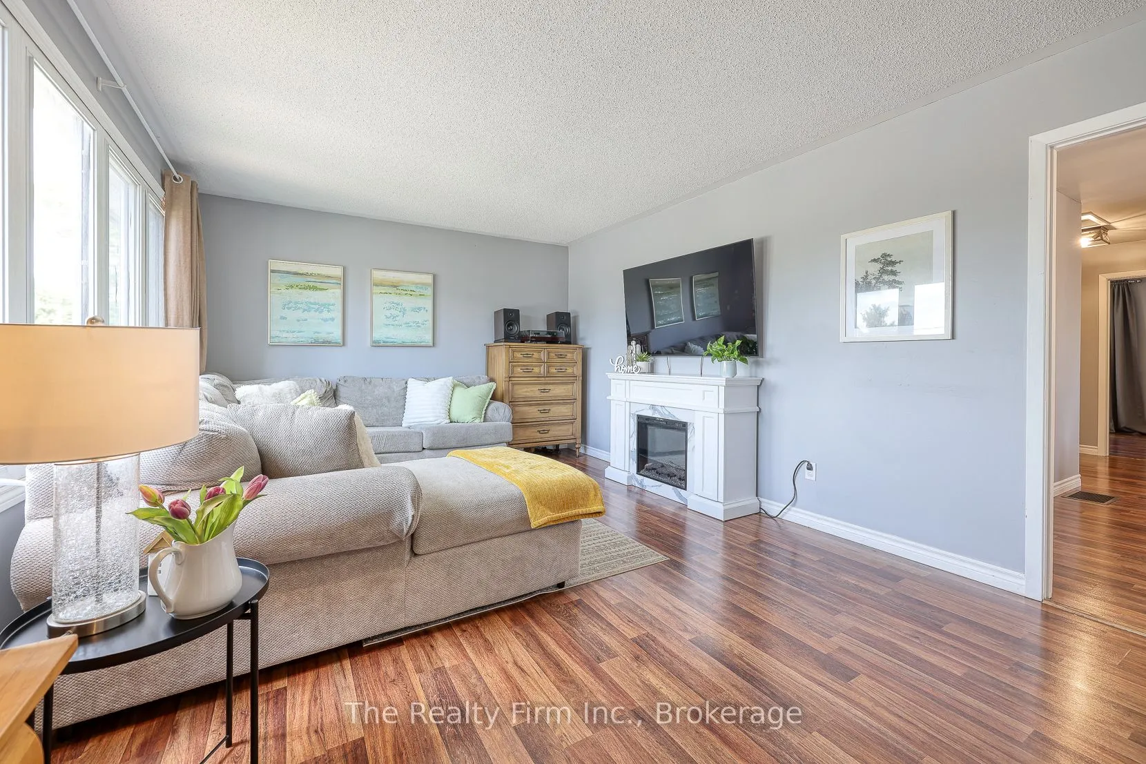 206 Charles Street E