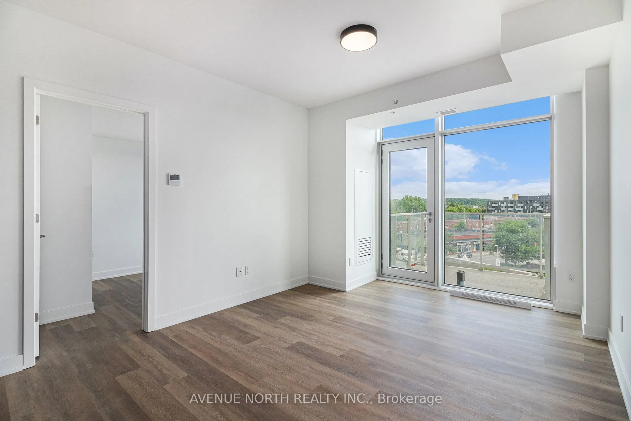 280 Montgomery Street, #1303