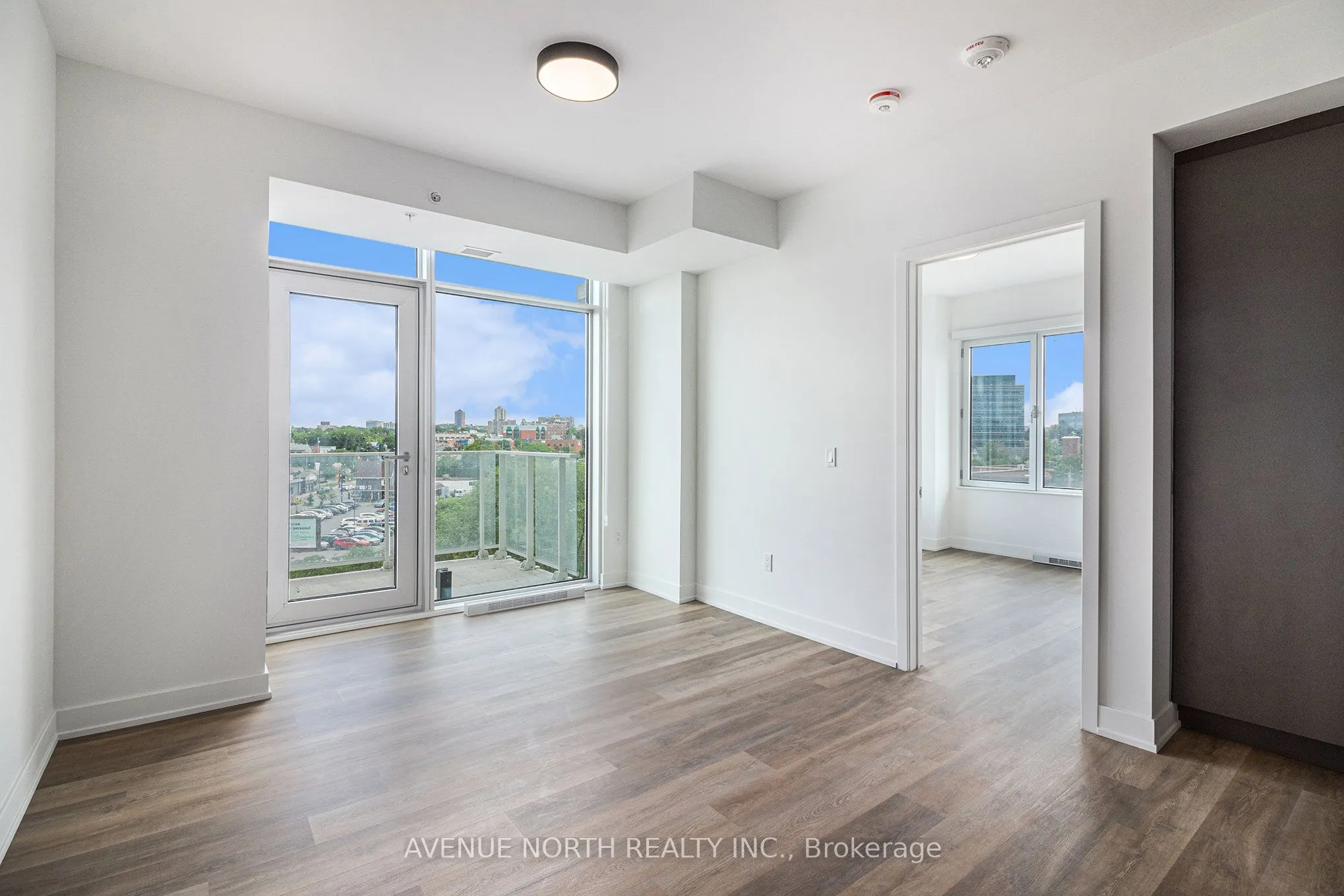 280 Montgomery Street, #1303