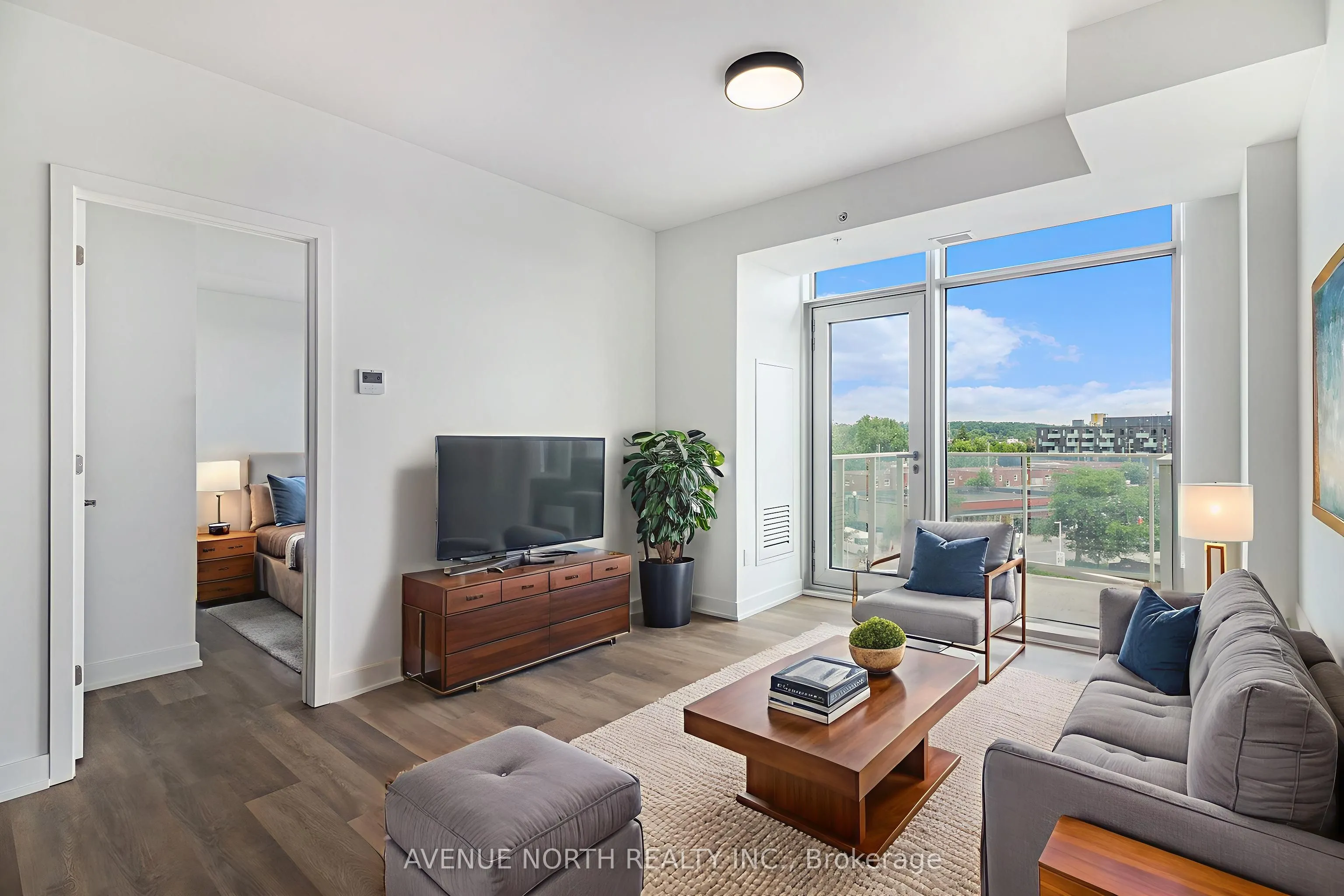 280 Montgomery Street, #1303