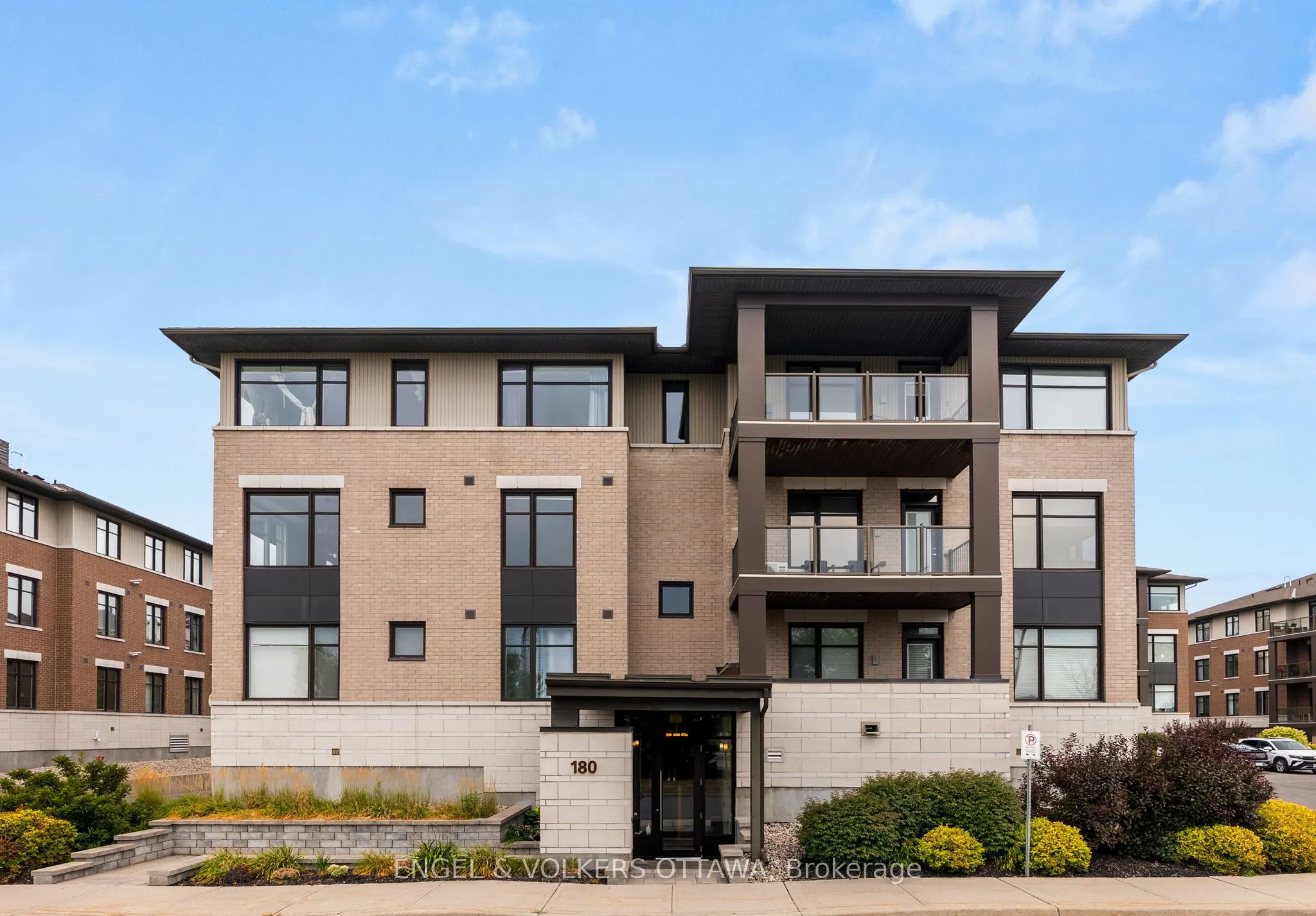 180 Guelph Private, #302
